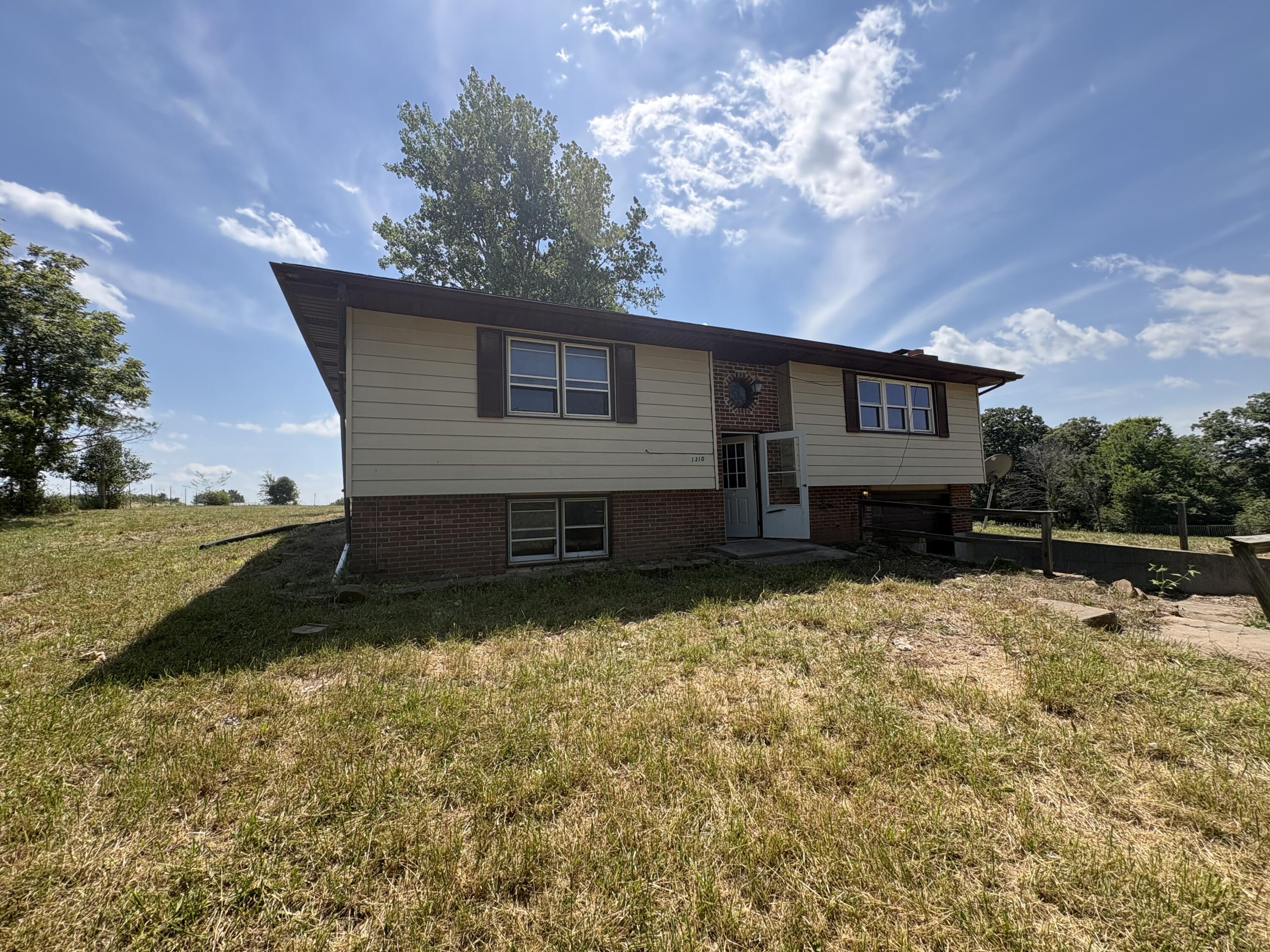 1310 Private Rd. 1337 Property Photo 5