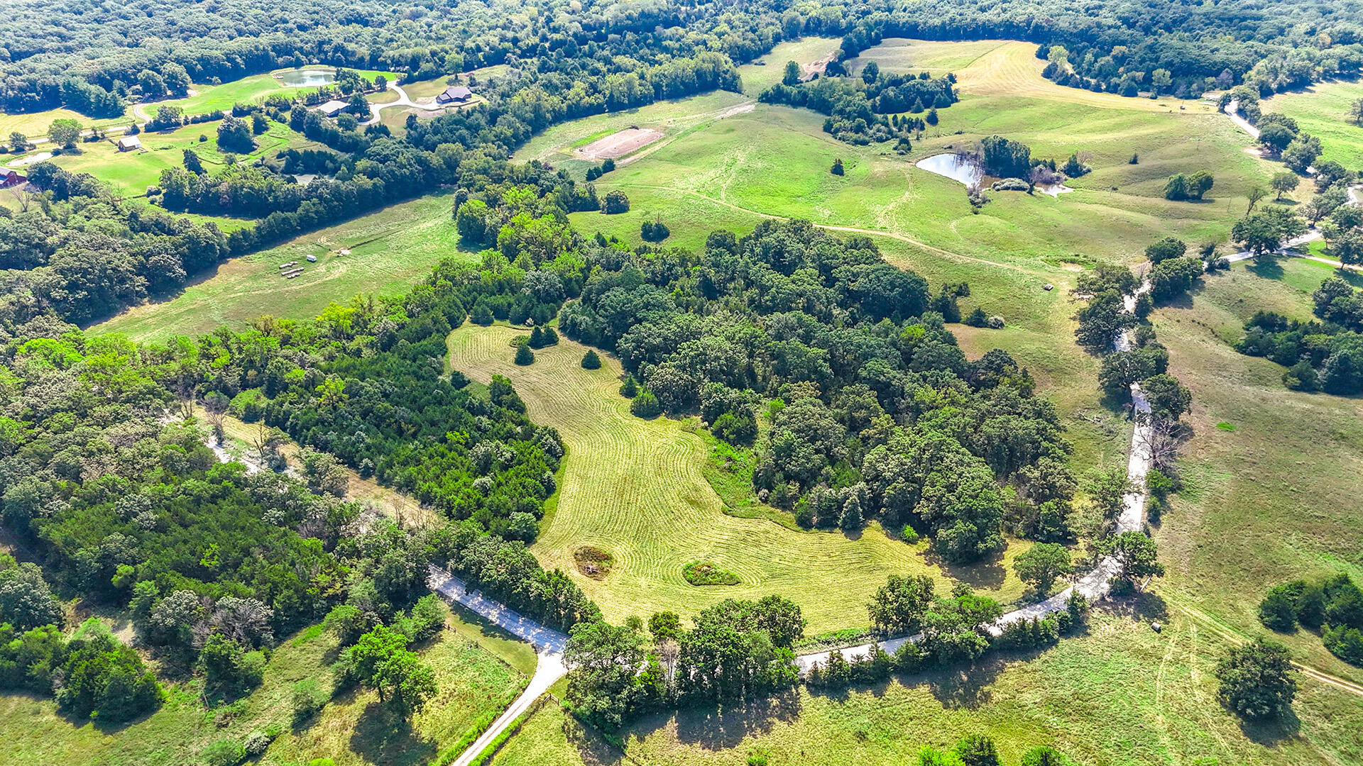 N Barnett School Rd Property Photo 8