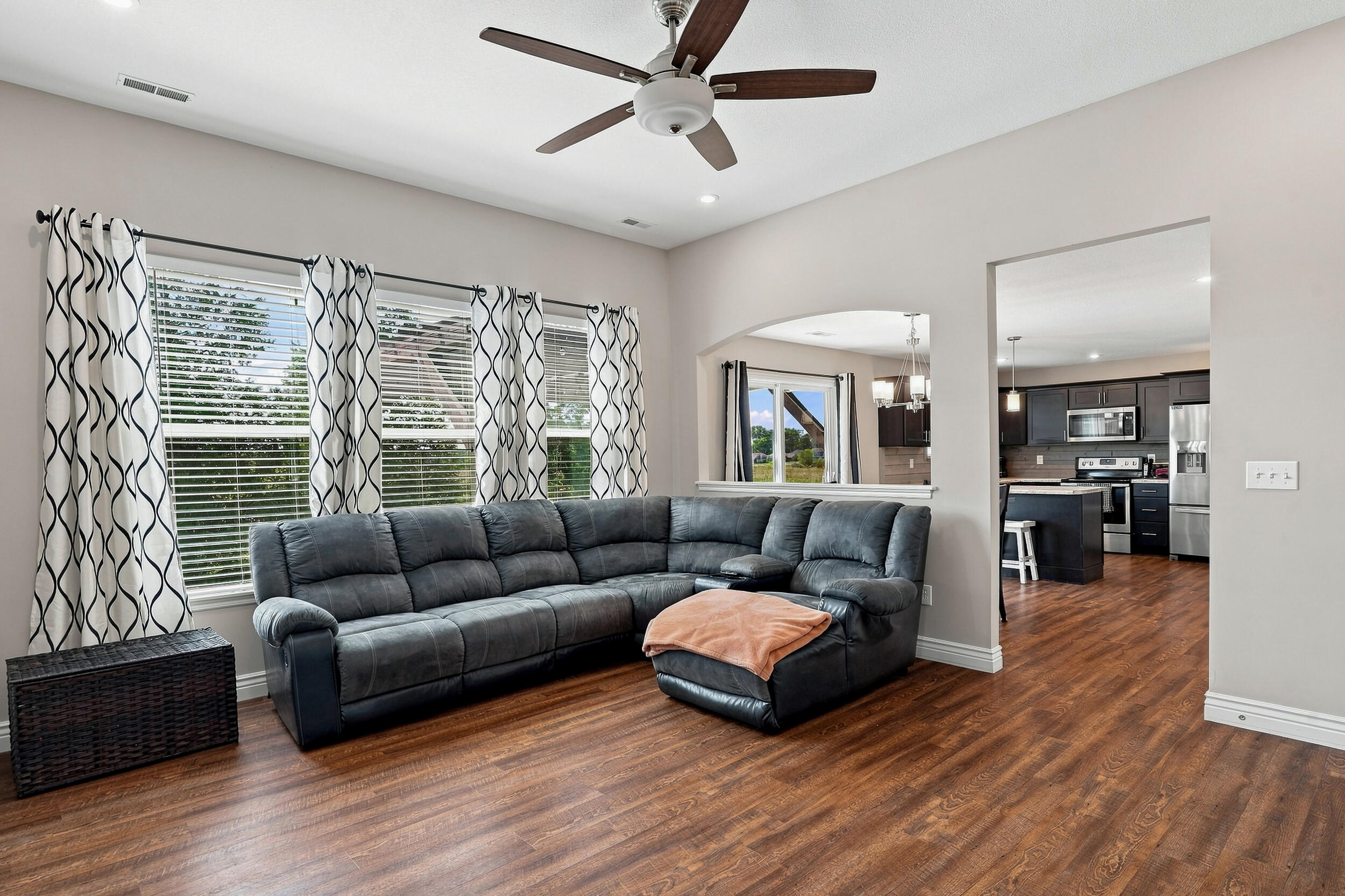 2304 Contessa Lp Property Photo 6