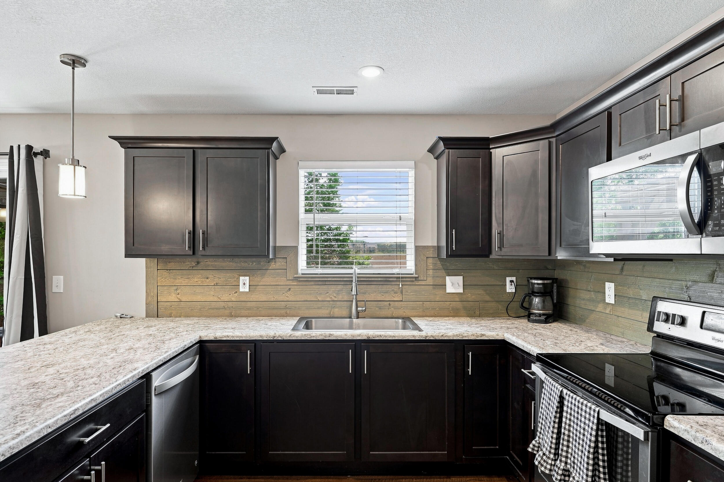 2304 Contessa Lp Property Photo 15