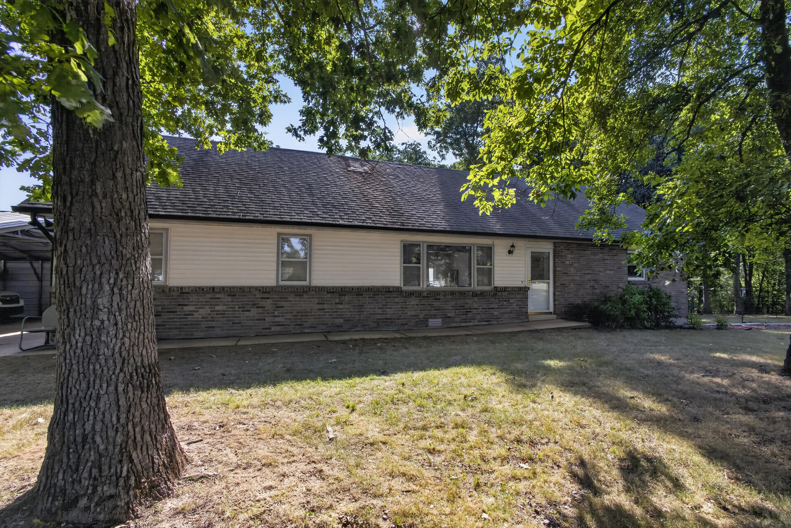 3900 E Graybill Rd Property Photo 1
