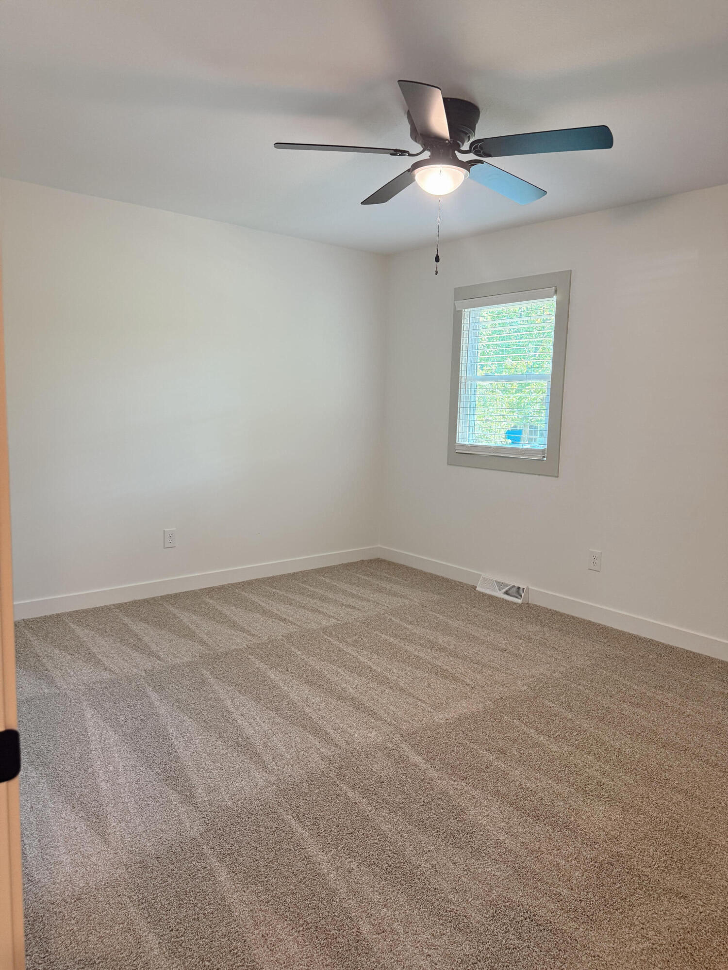 1806 Rose Dr Property Photo 11