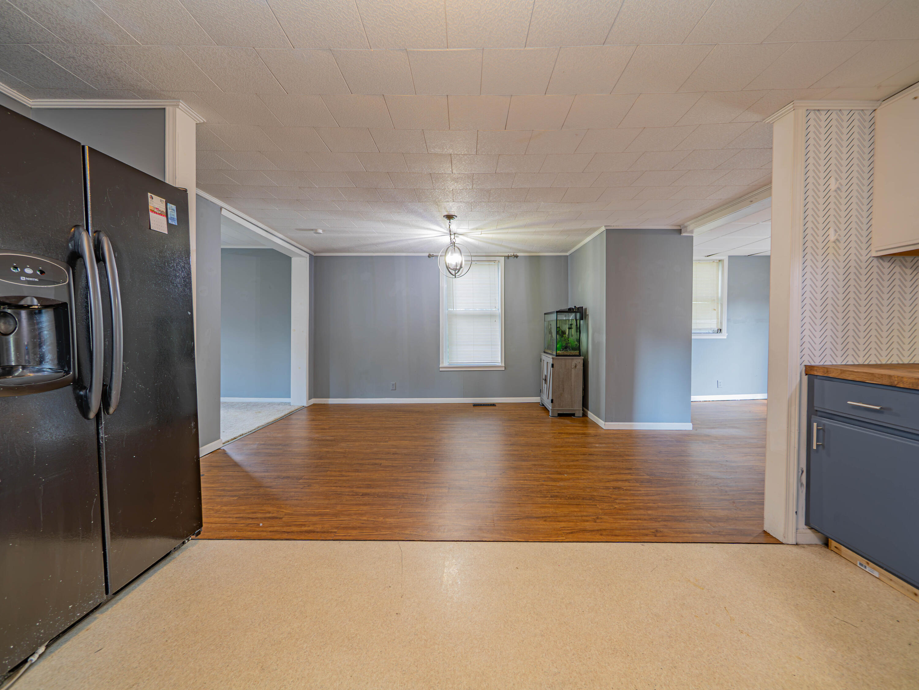 532 W Logan St Property Photo 12