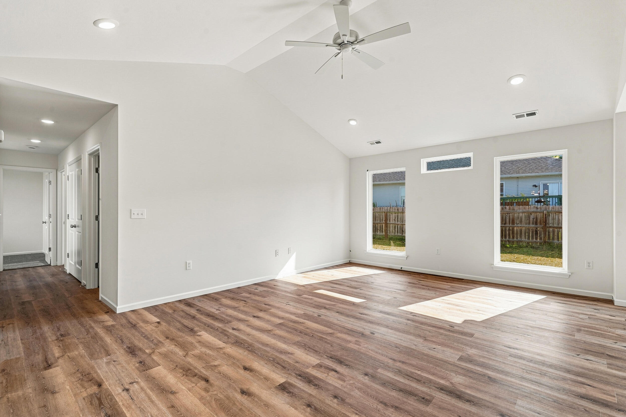 4706 Derby Ridge Dr Property Photo 6