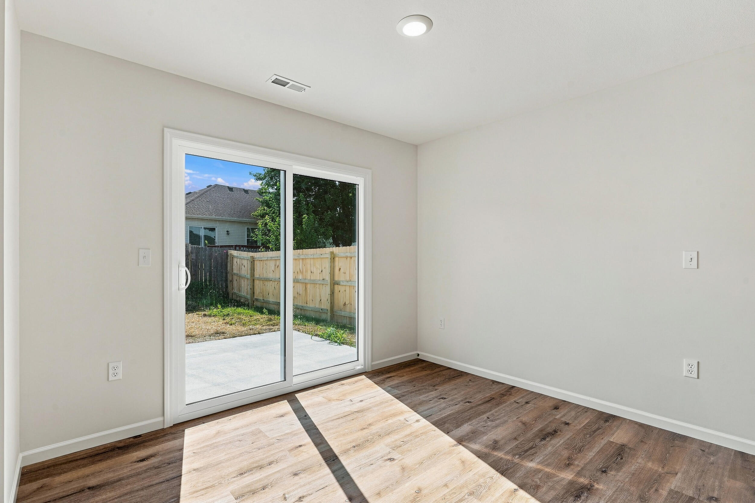 4706 Derby Ridge Dr Property Photo 8