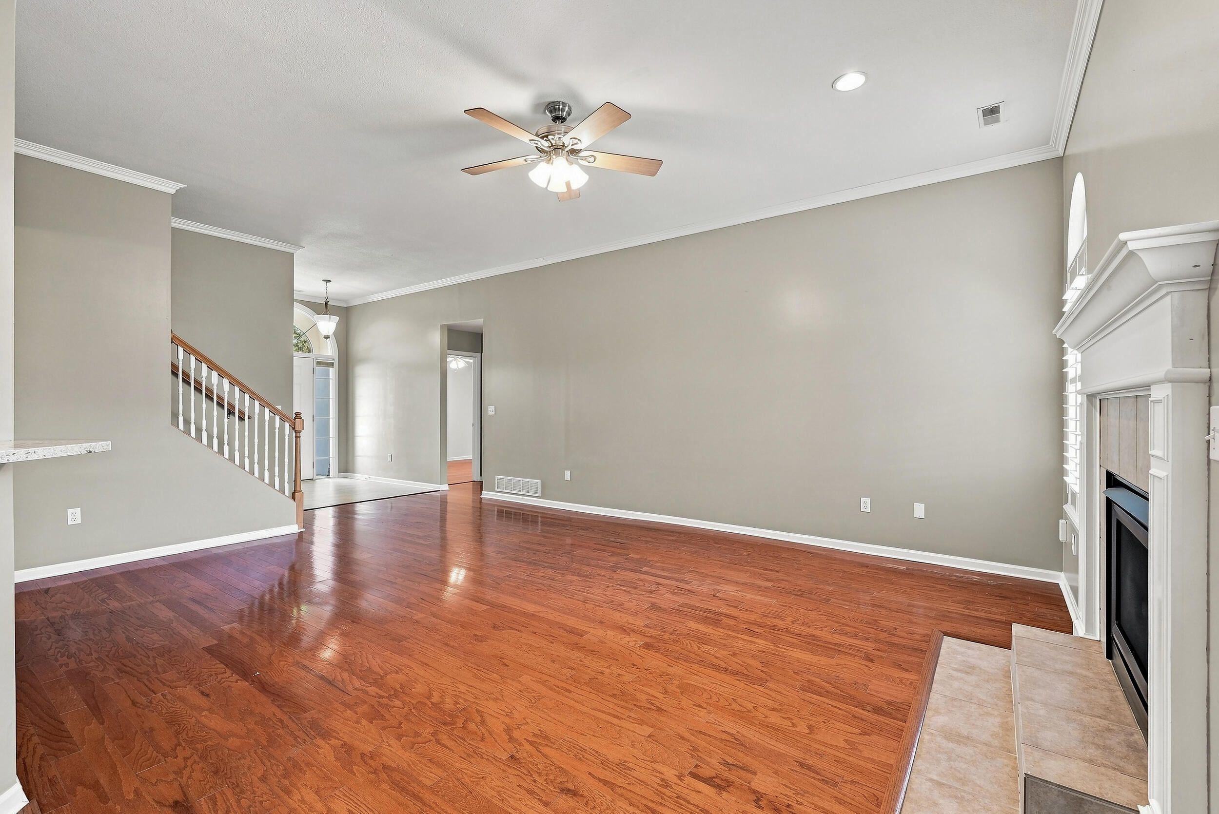 2500 Longview Dr Property Photo 15