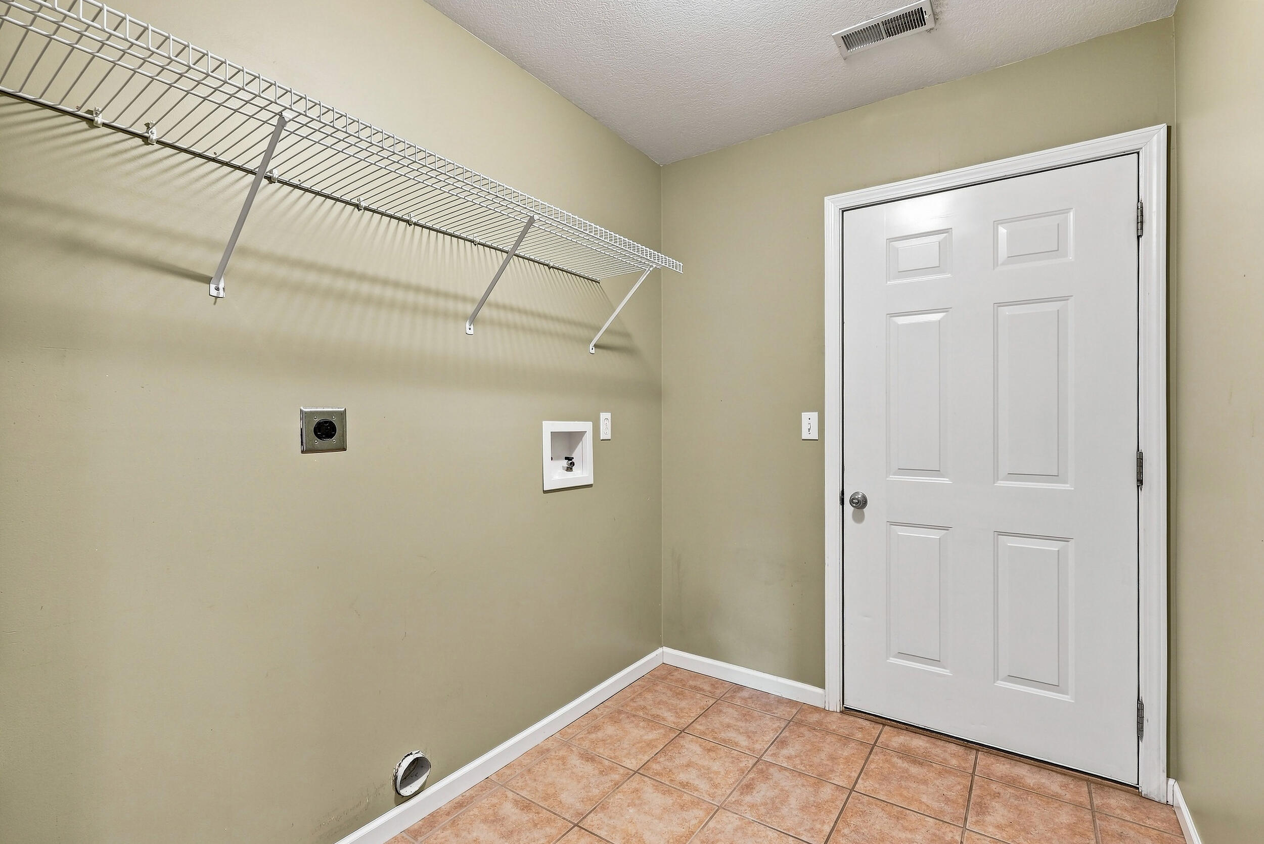 2500 Longview Dr Property Photo 43