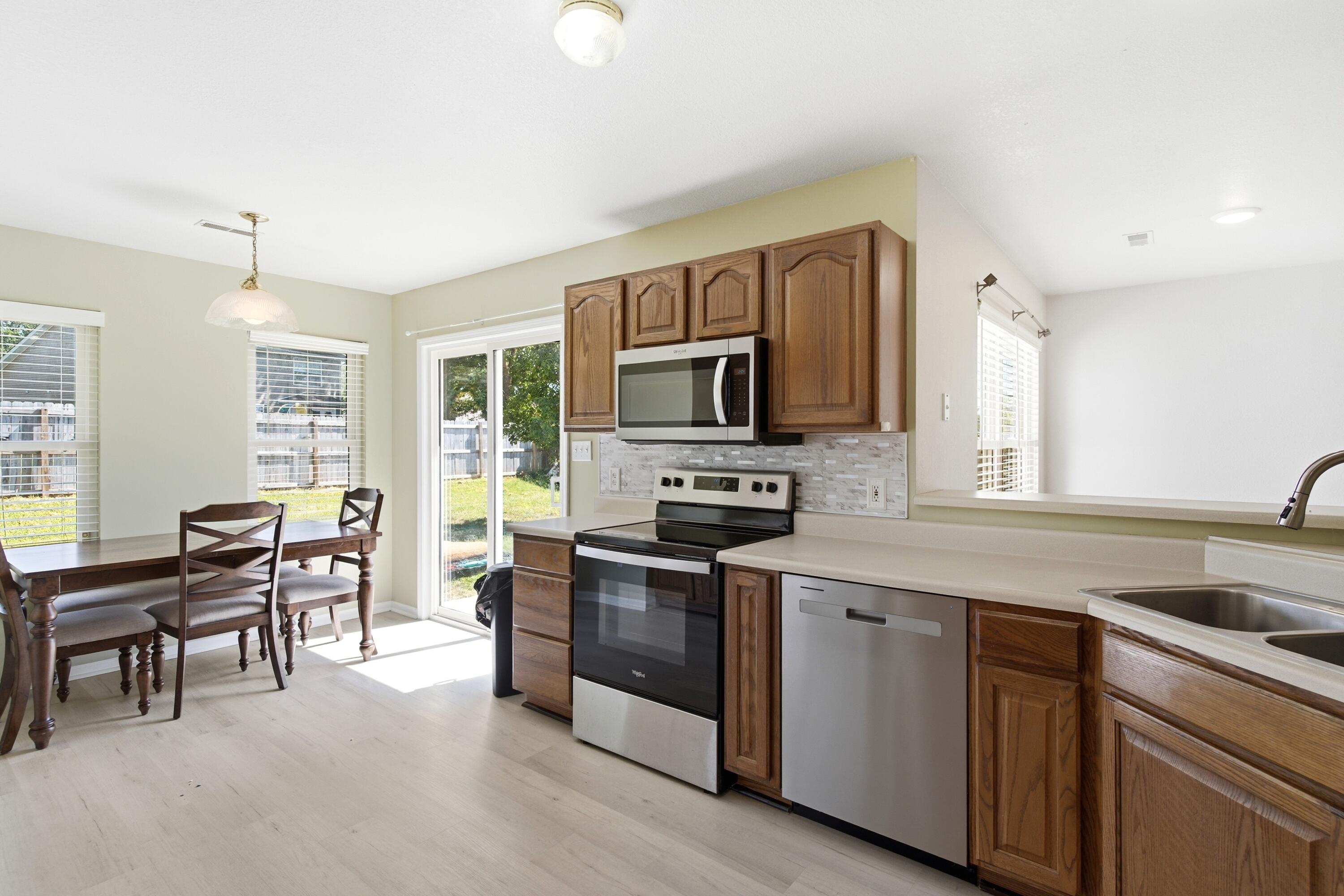 3910 Beechwood Dr Property Photo 10