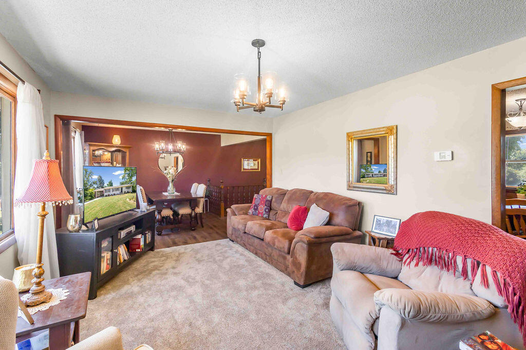 1084 Private Road 1237 Property Photo 6