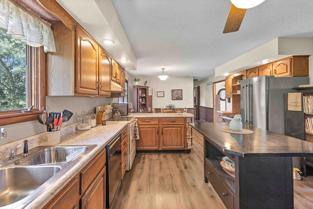 1084 Private Road 1237 Property Photo 13
