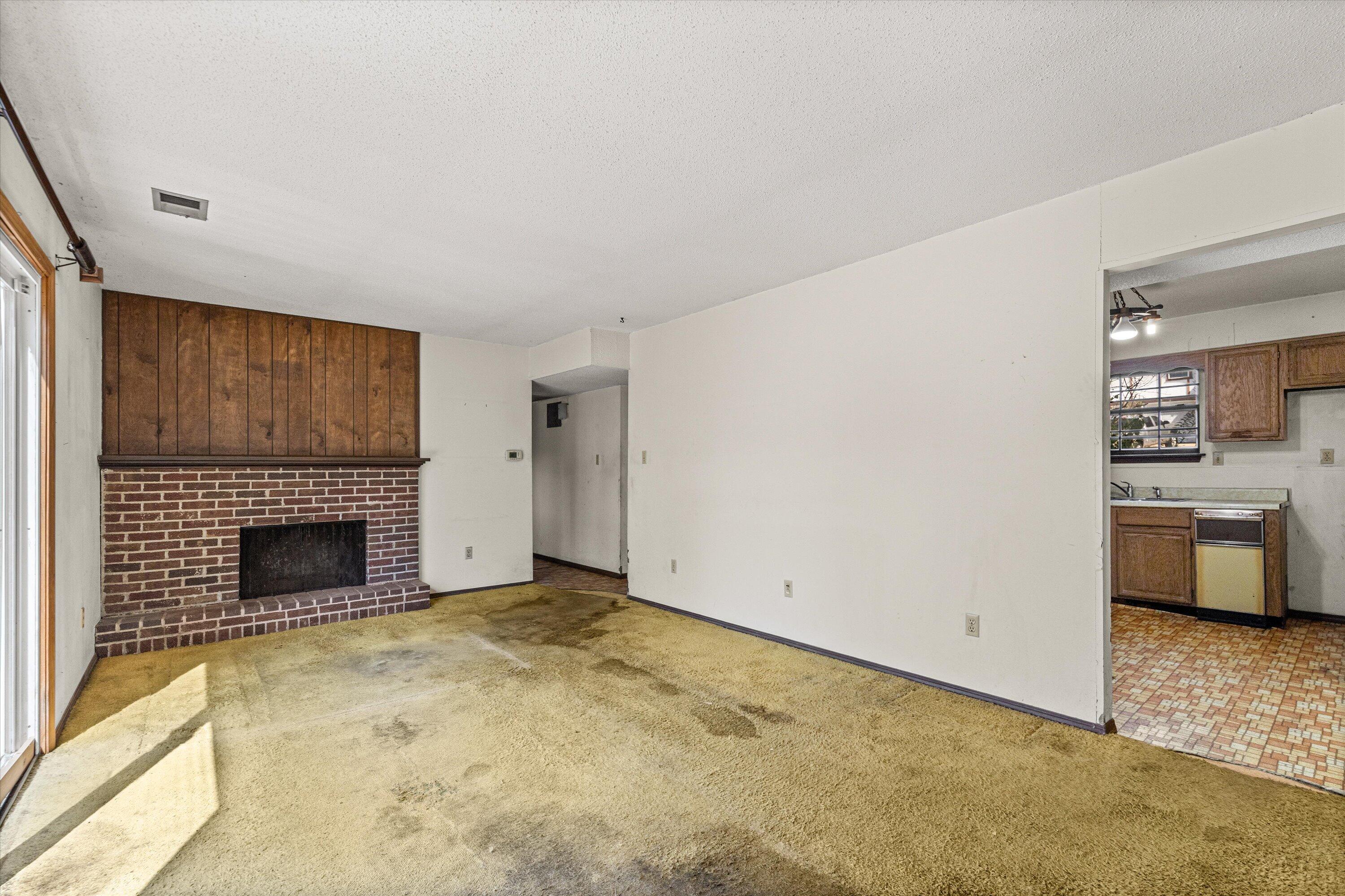 5615 E Pinehurst Ln Property Photo 16