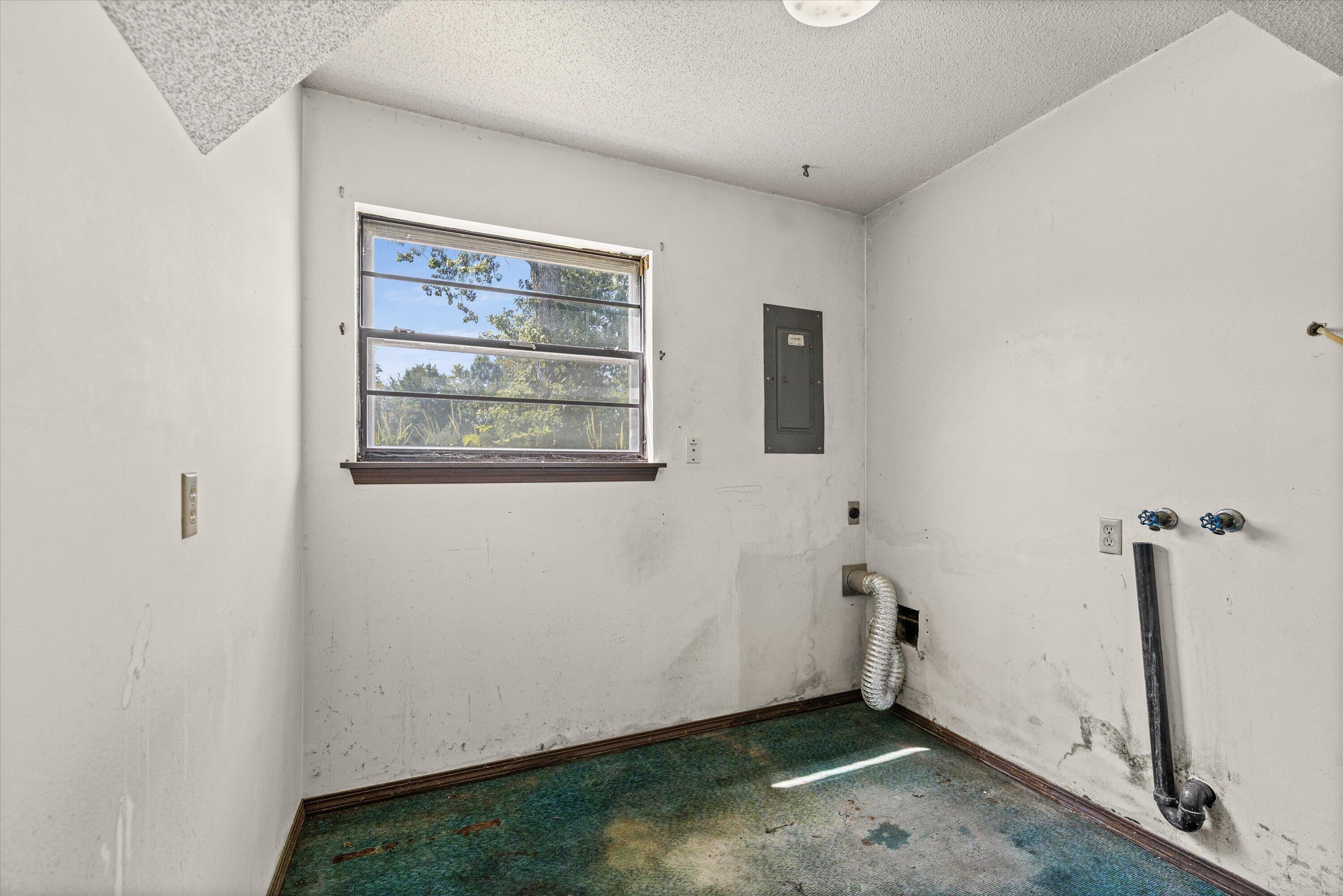 5615 E Pinehurst Ln Property Photo 21