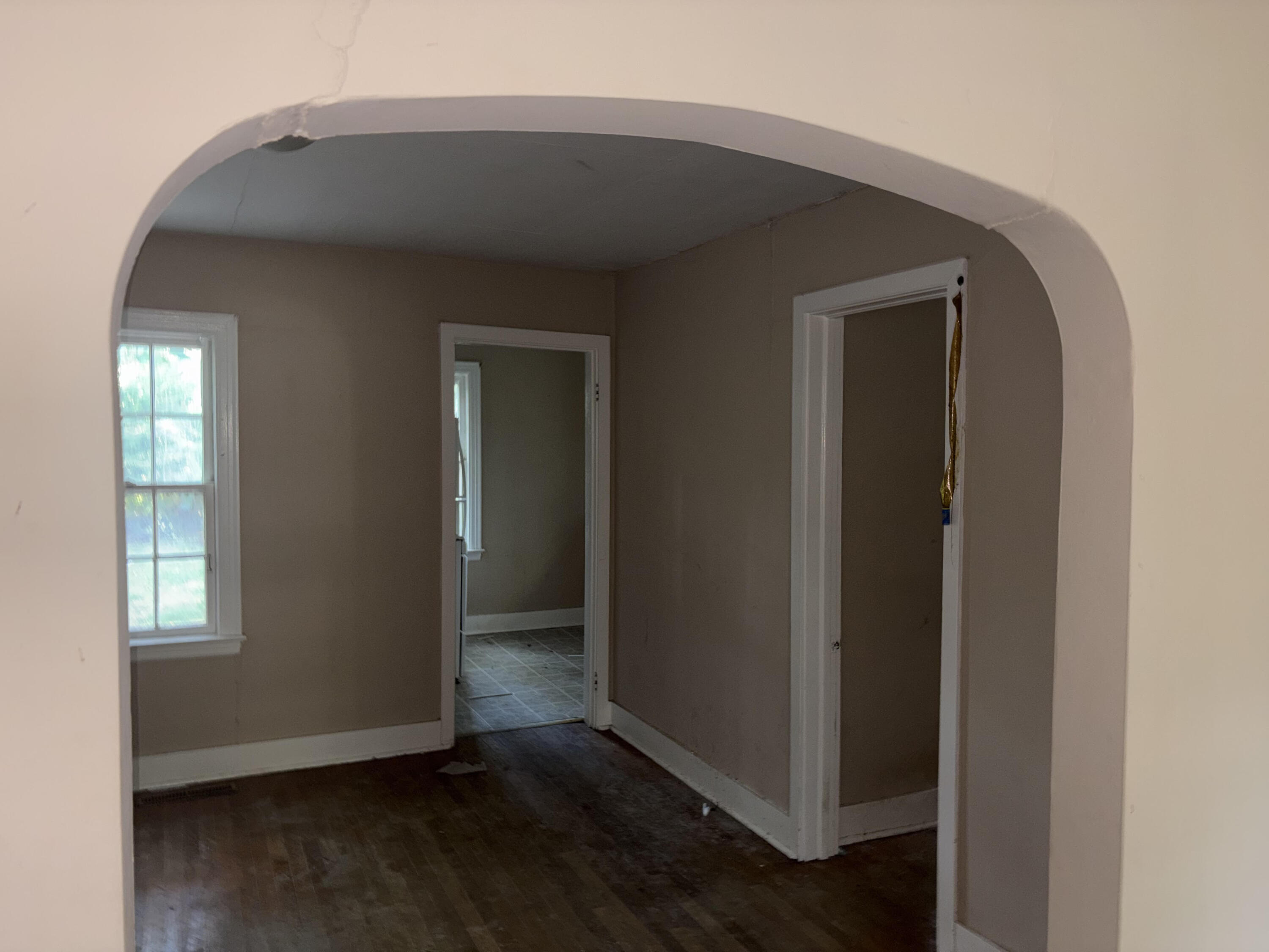 816 Mikel St Property Photo 3