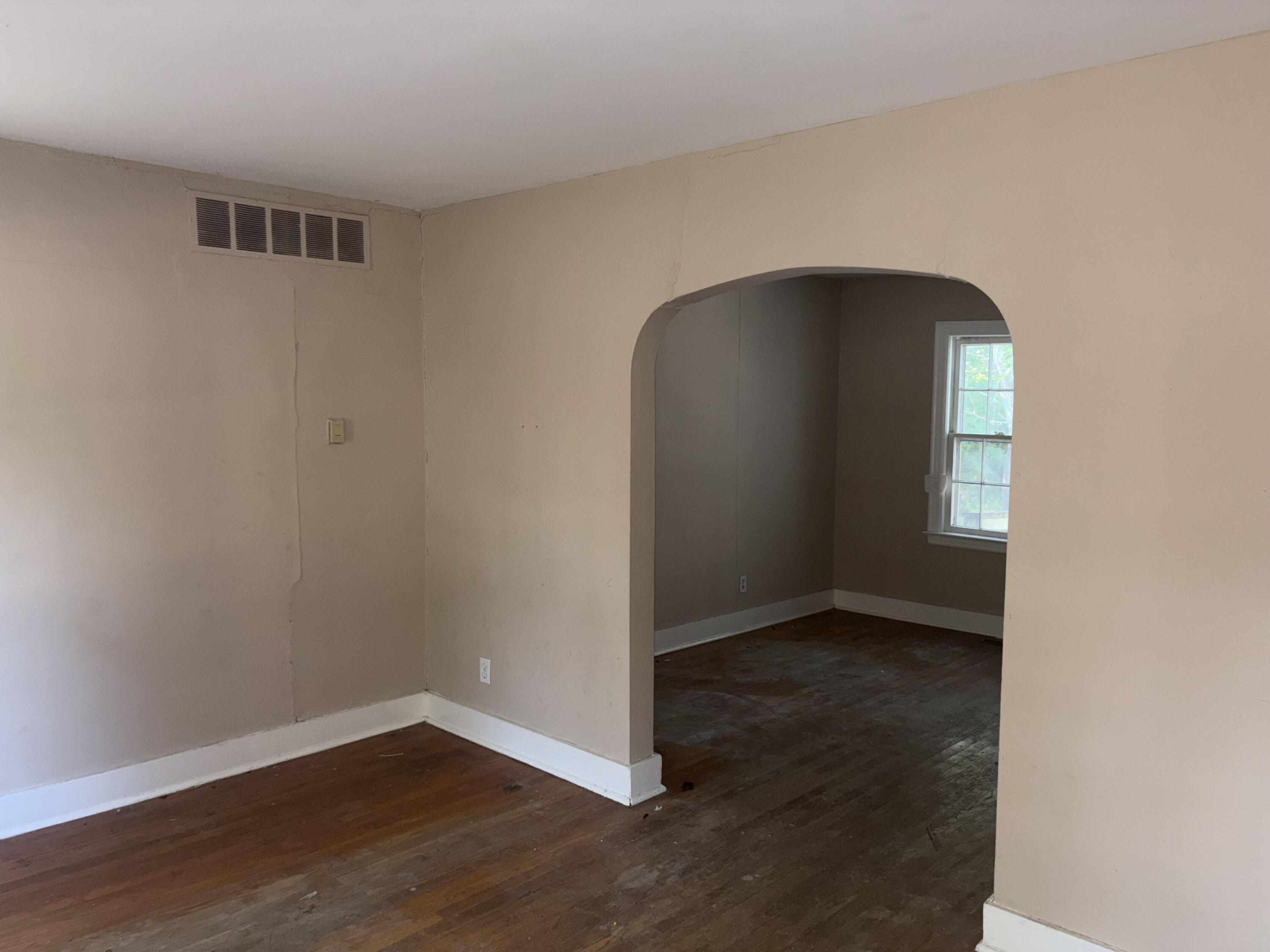 816 Mikel St Property Photo 4