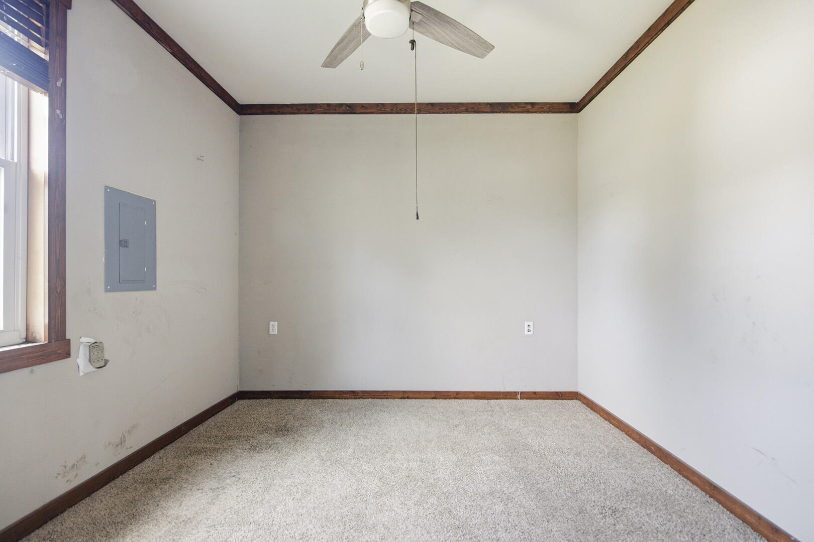 103 E Stone St Property Photo 15