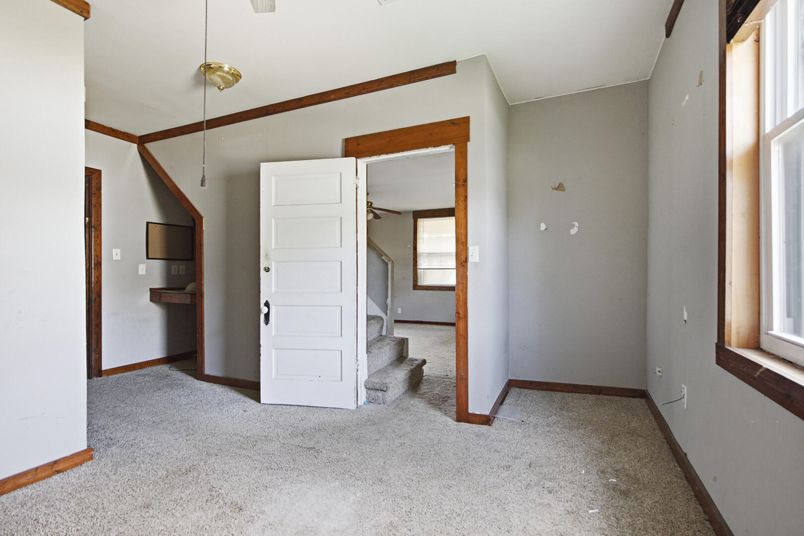 103 E Stone St Property Photo 16