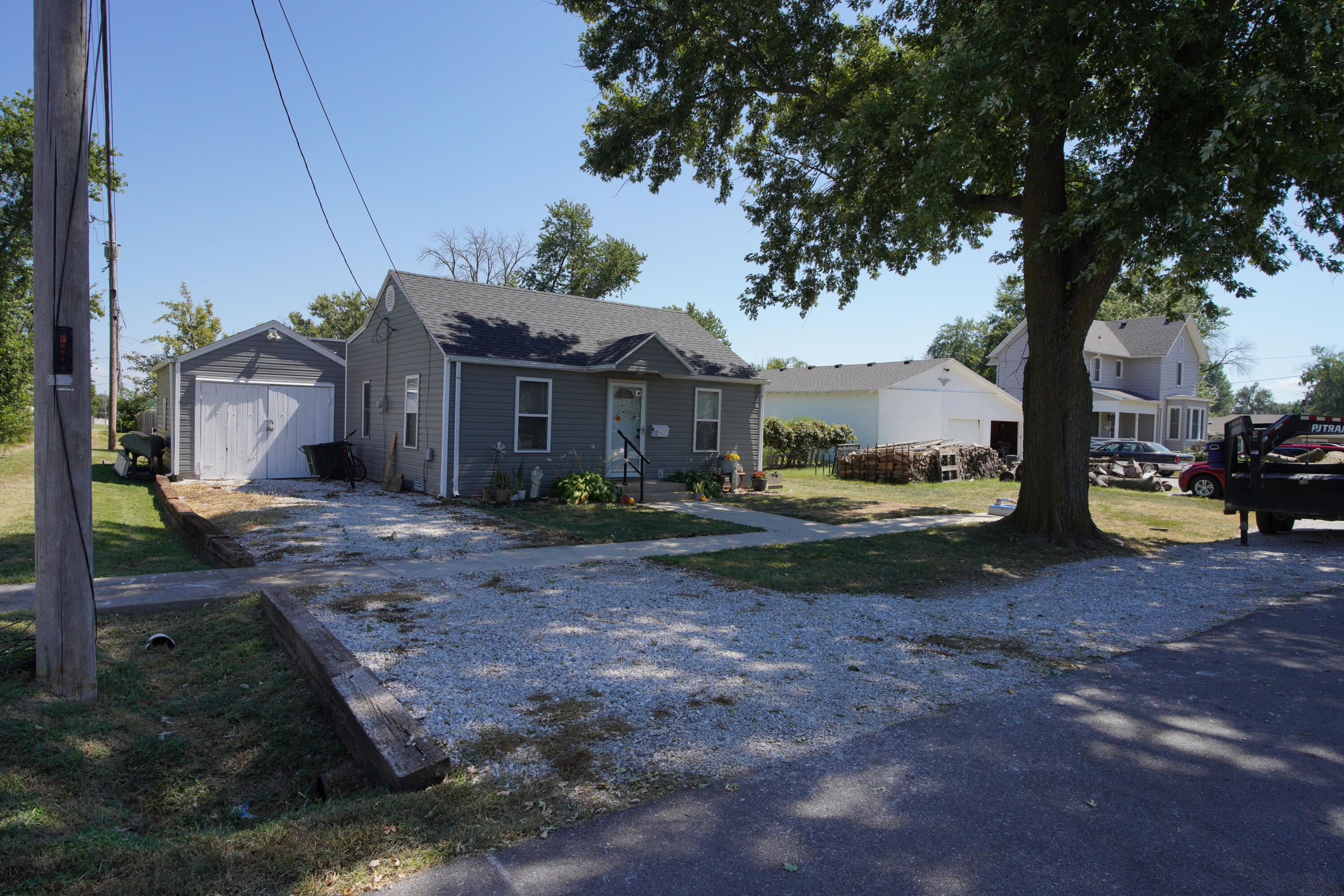 120 S Walnut St Property Photo 2