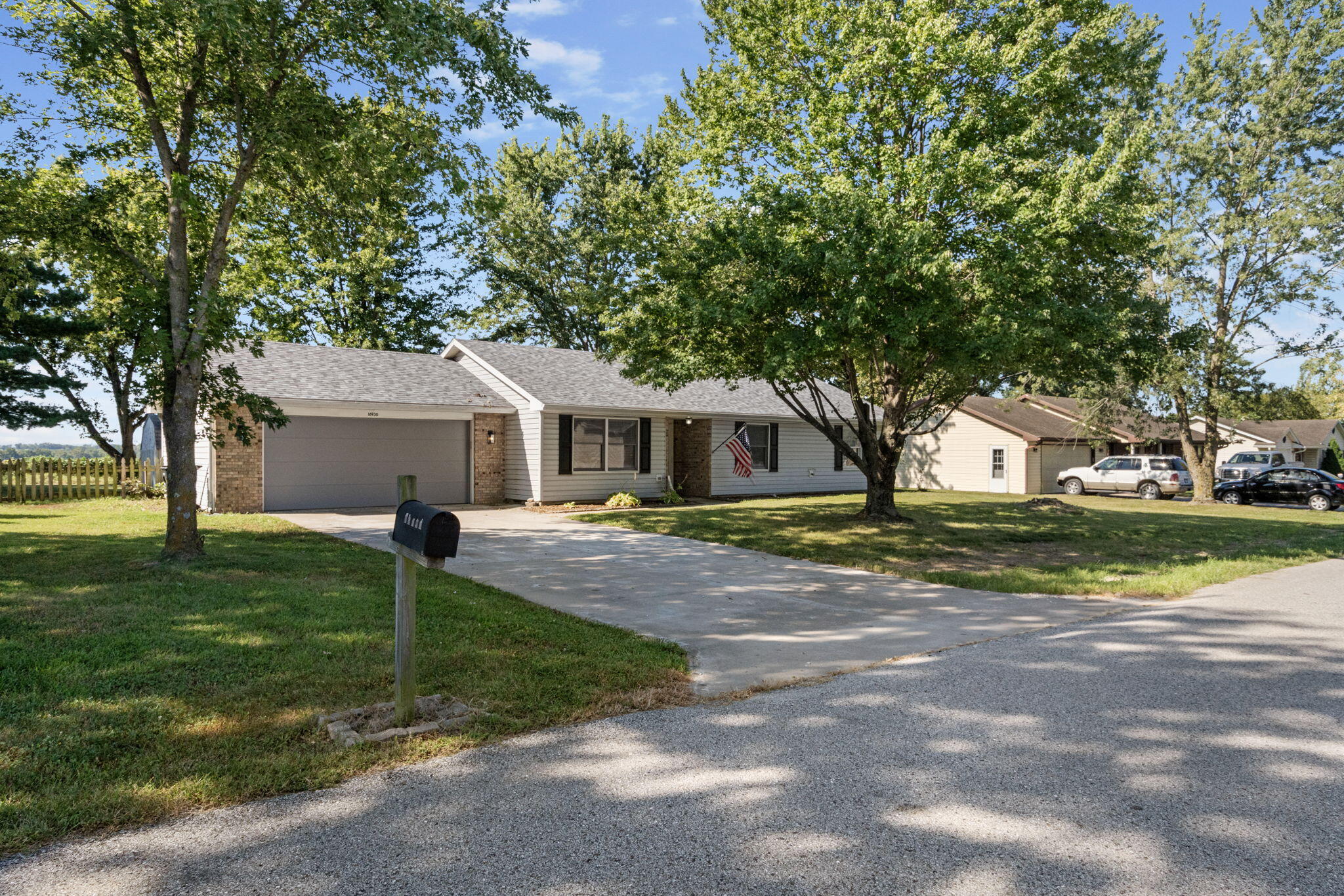 16930 Holiday Cir Property Photo 1