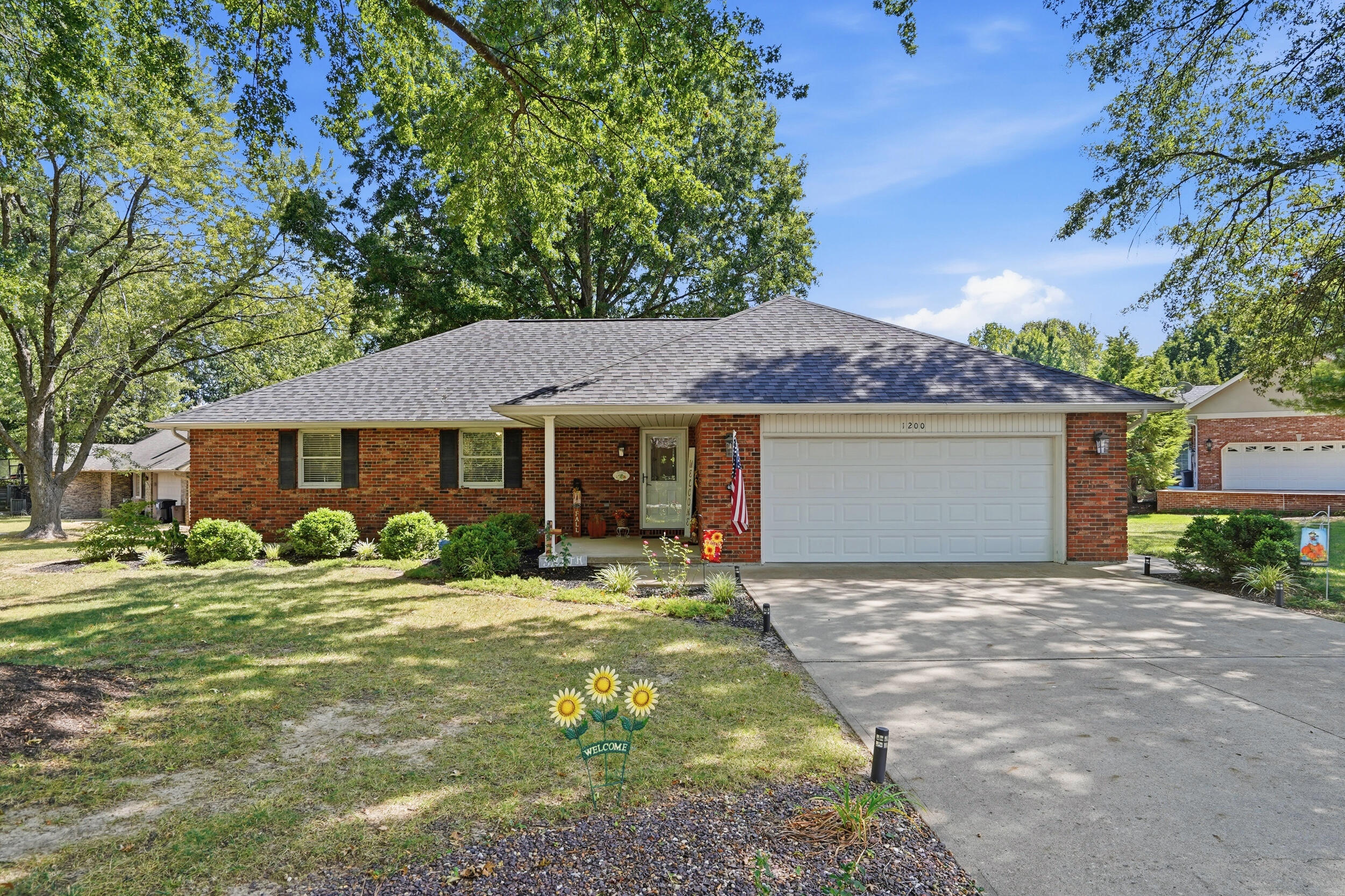 1200 PAMELA DR