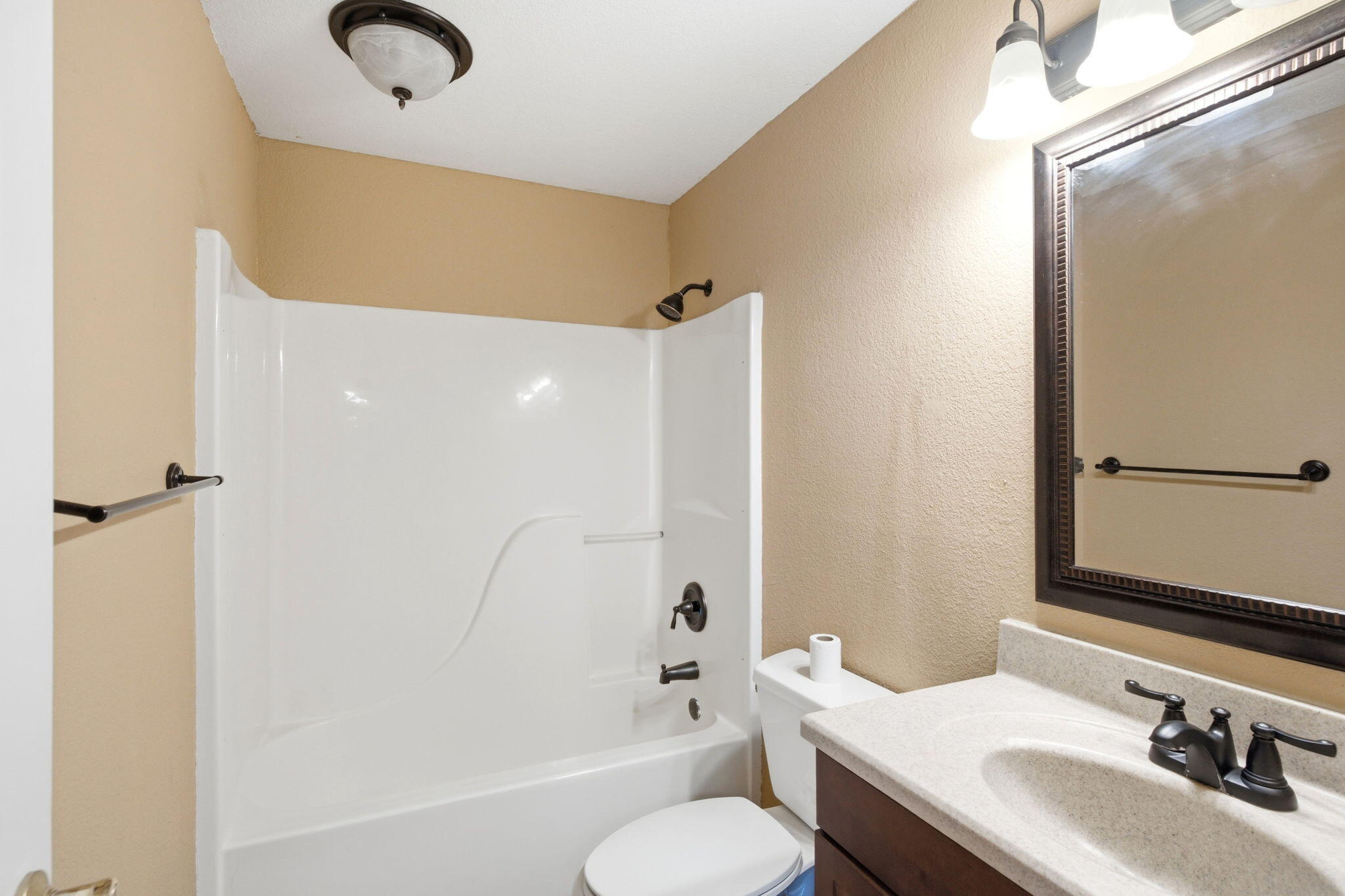 1502 E Preakness Dr Property Photo 6