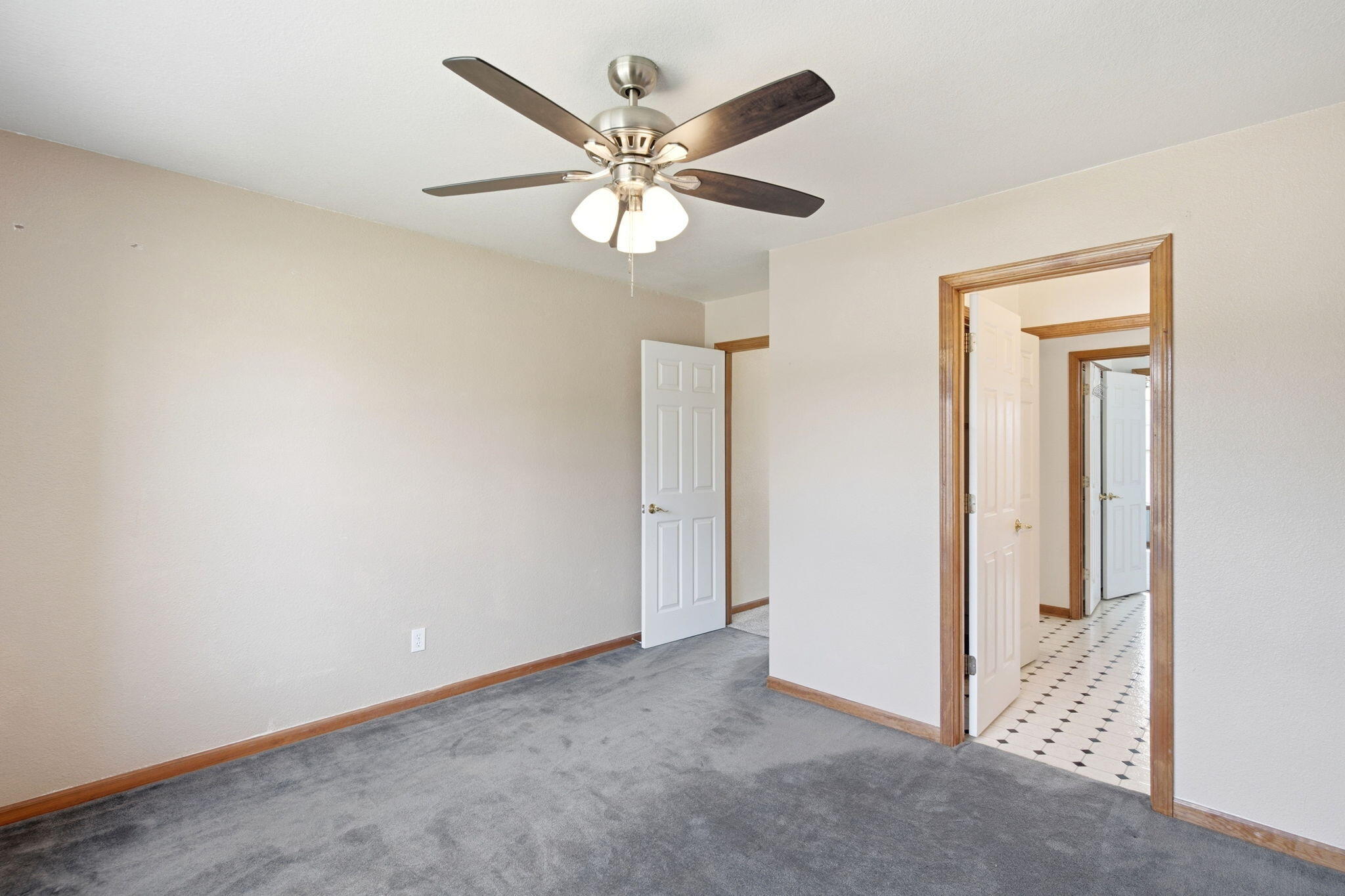 1502 E Preakness Dr Property Photo 20