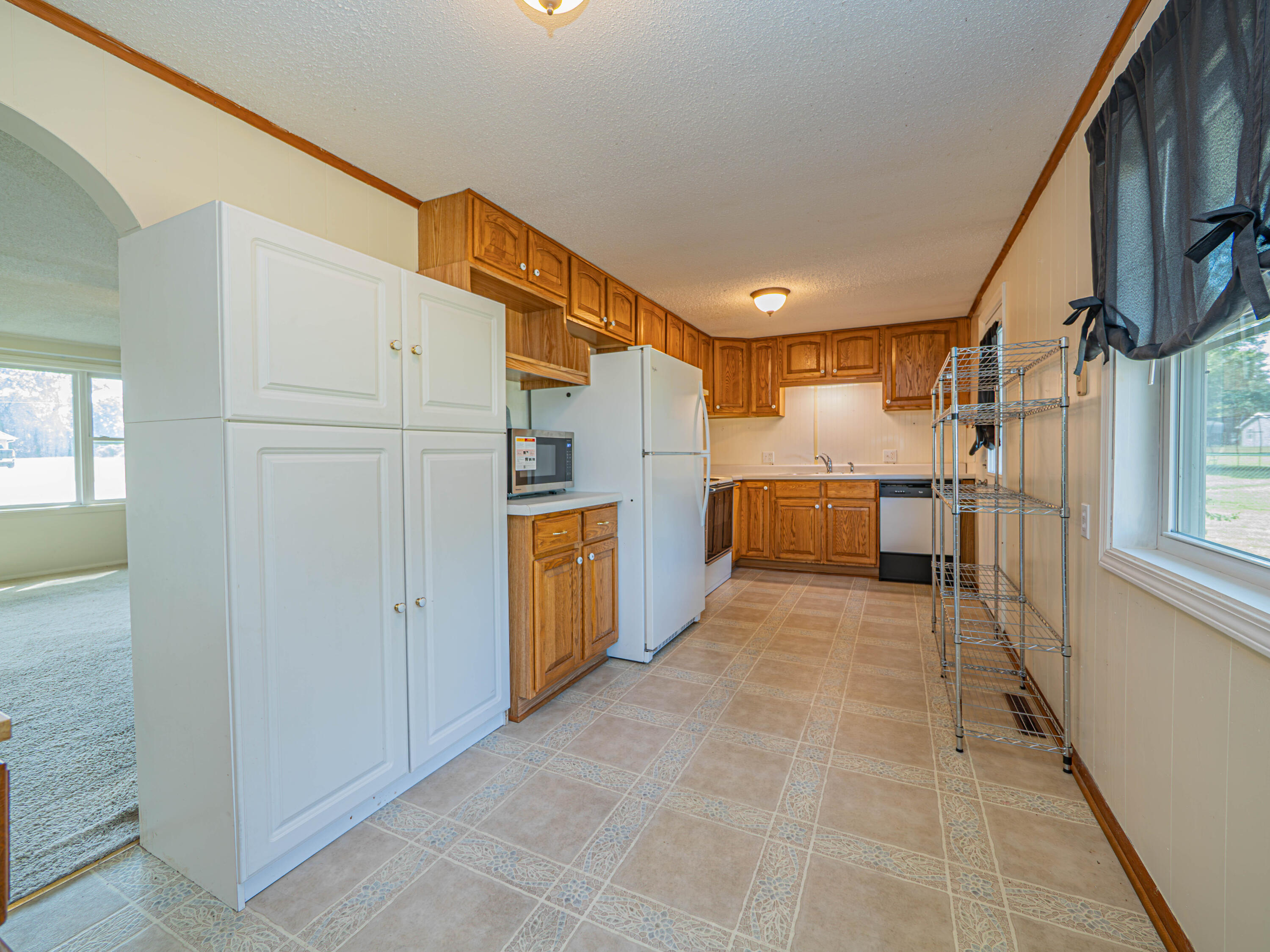 1023 E Mckinsey St Property Photo 5