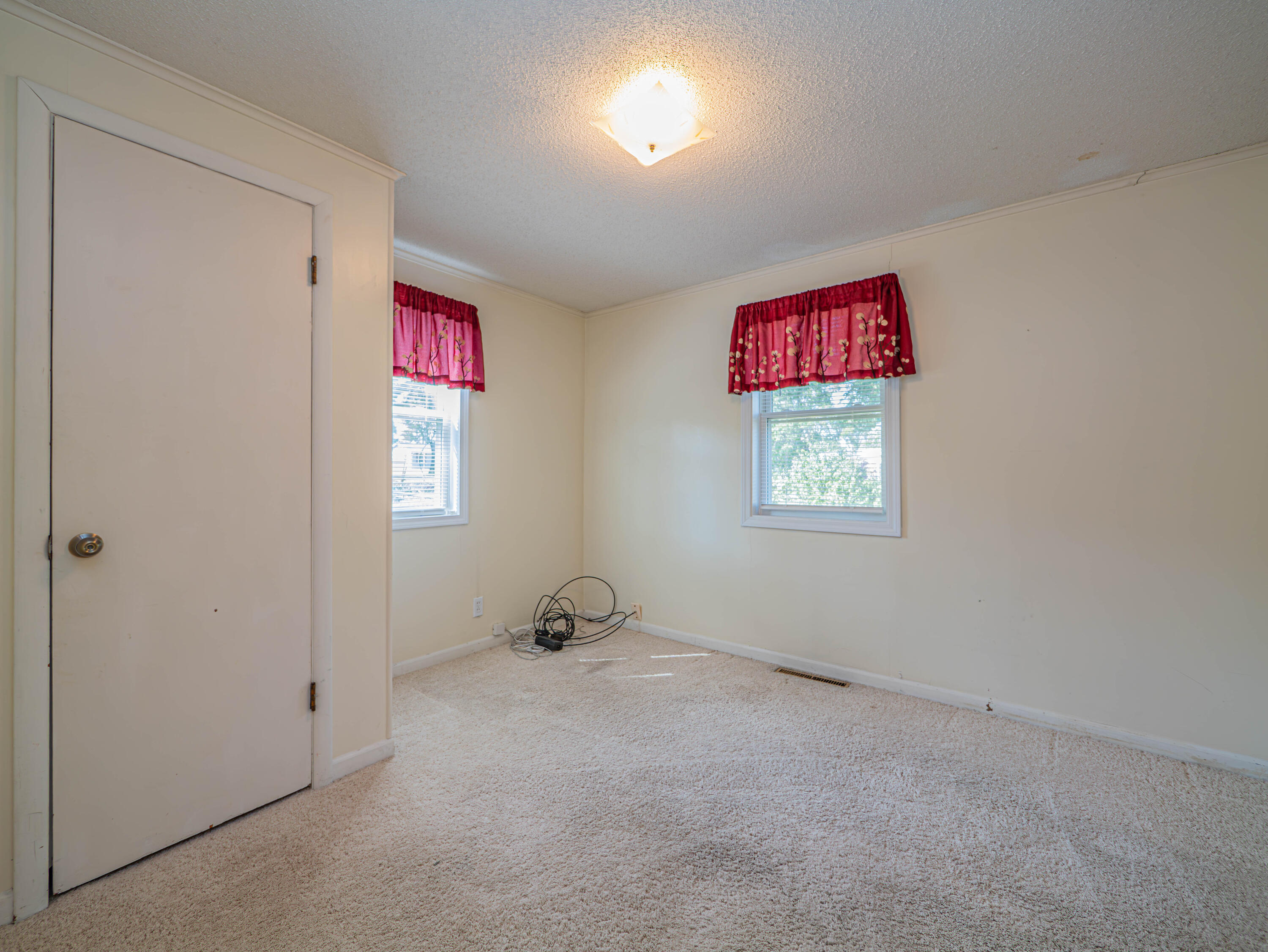 1023 E Mckinsey St Property Photo 13
