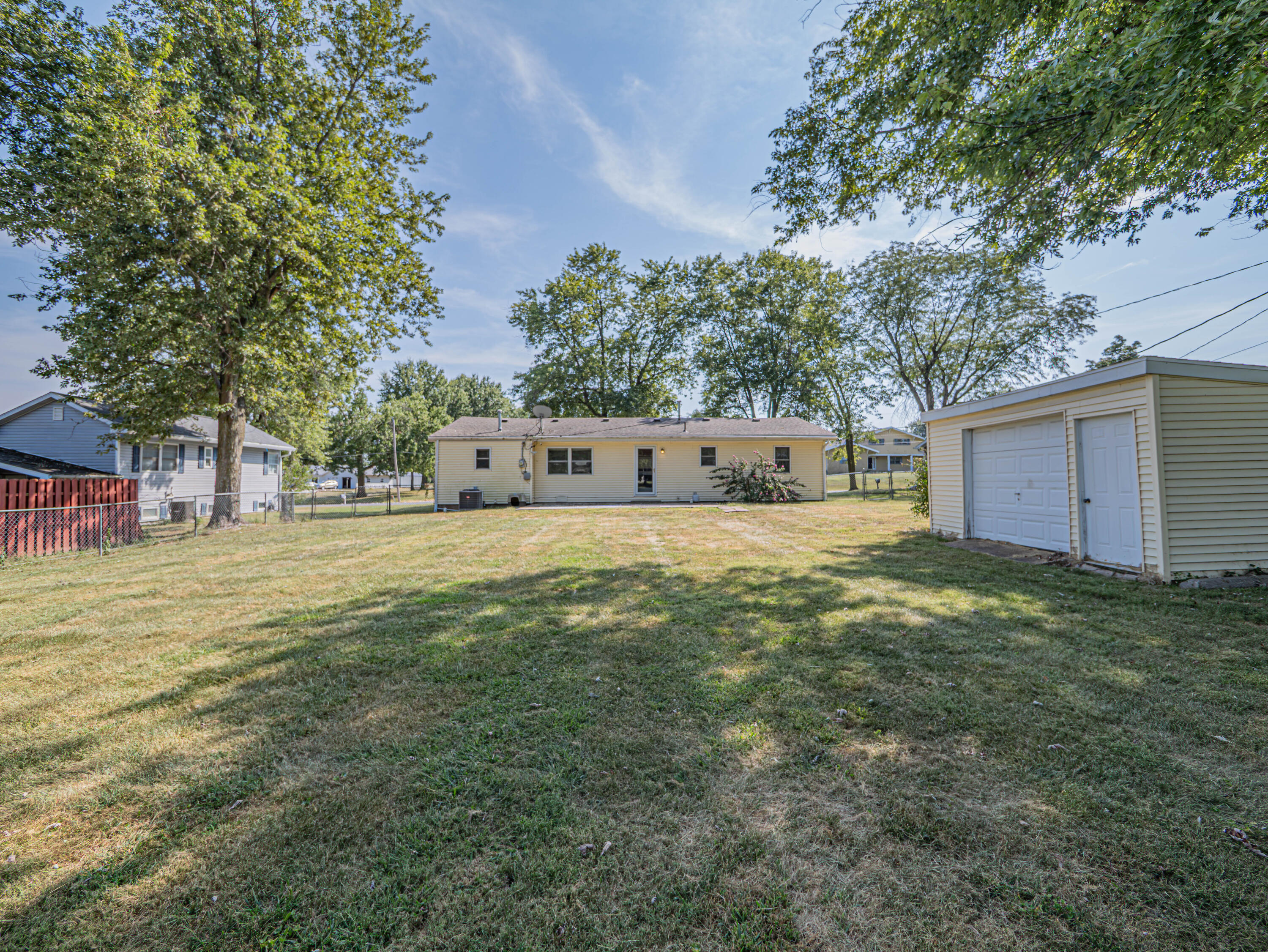 1023 E Mckinsey St Property Photo 23