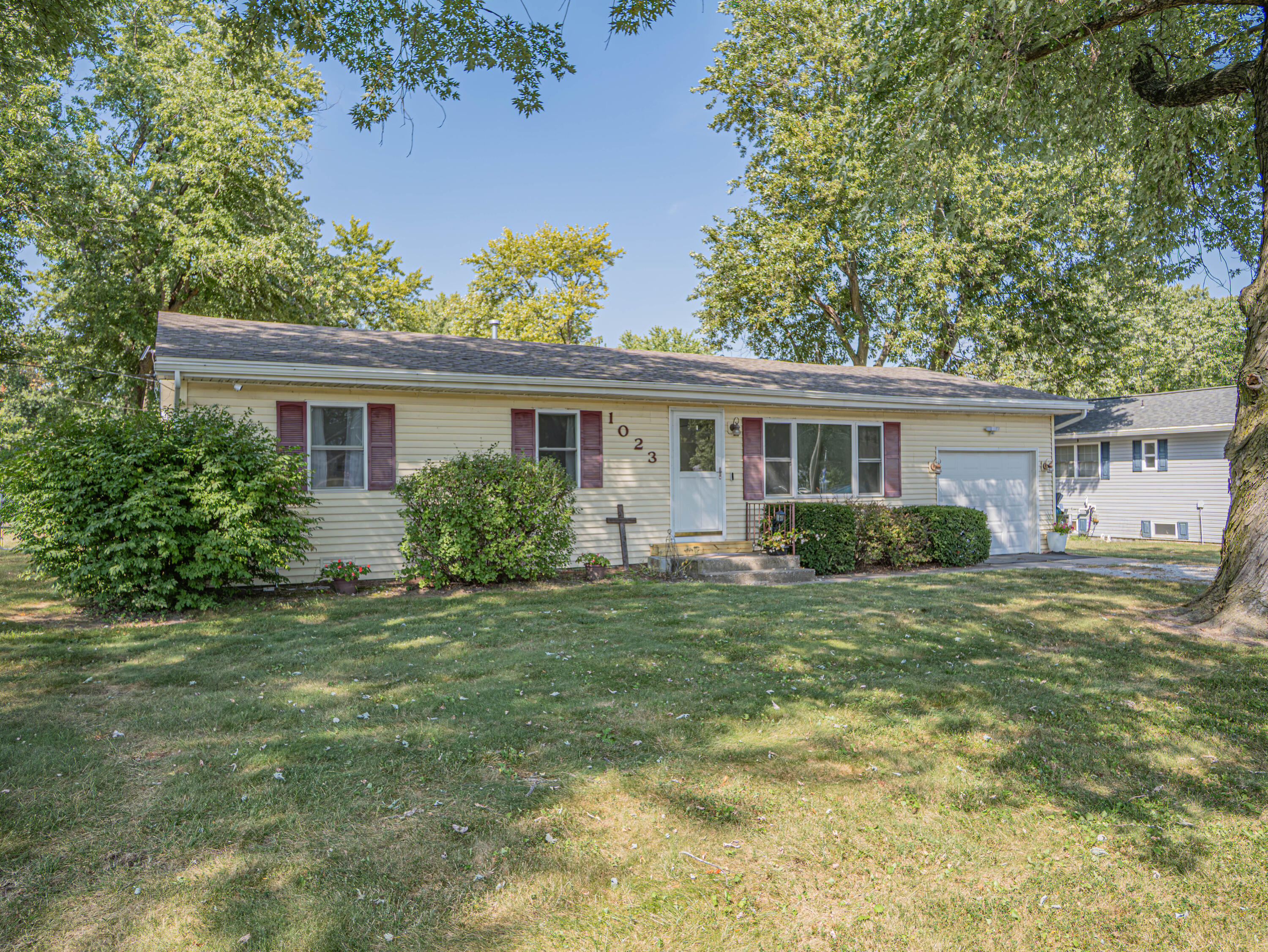 1023 E Mckinsey St Property Photo 24