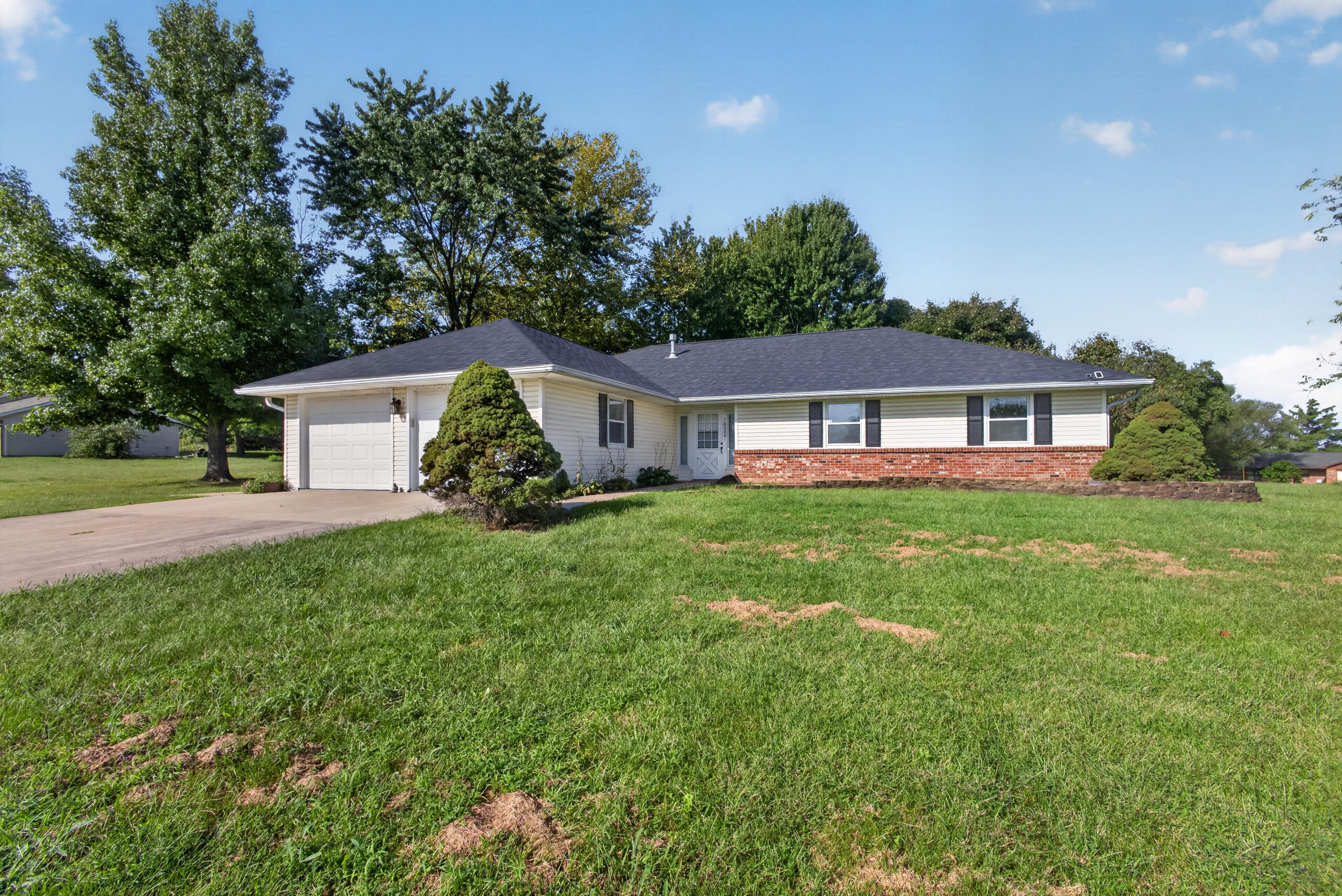 18088 Kathryn Ave Property Photo 1