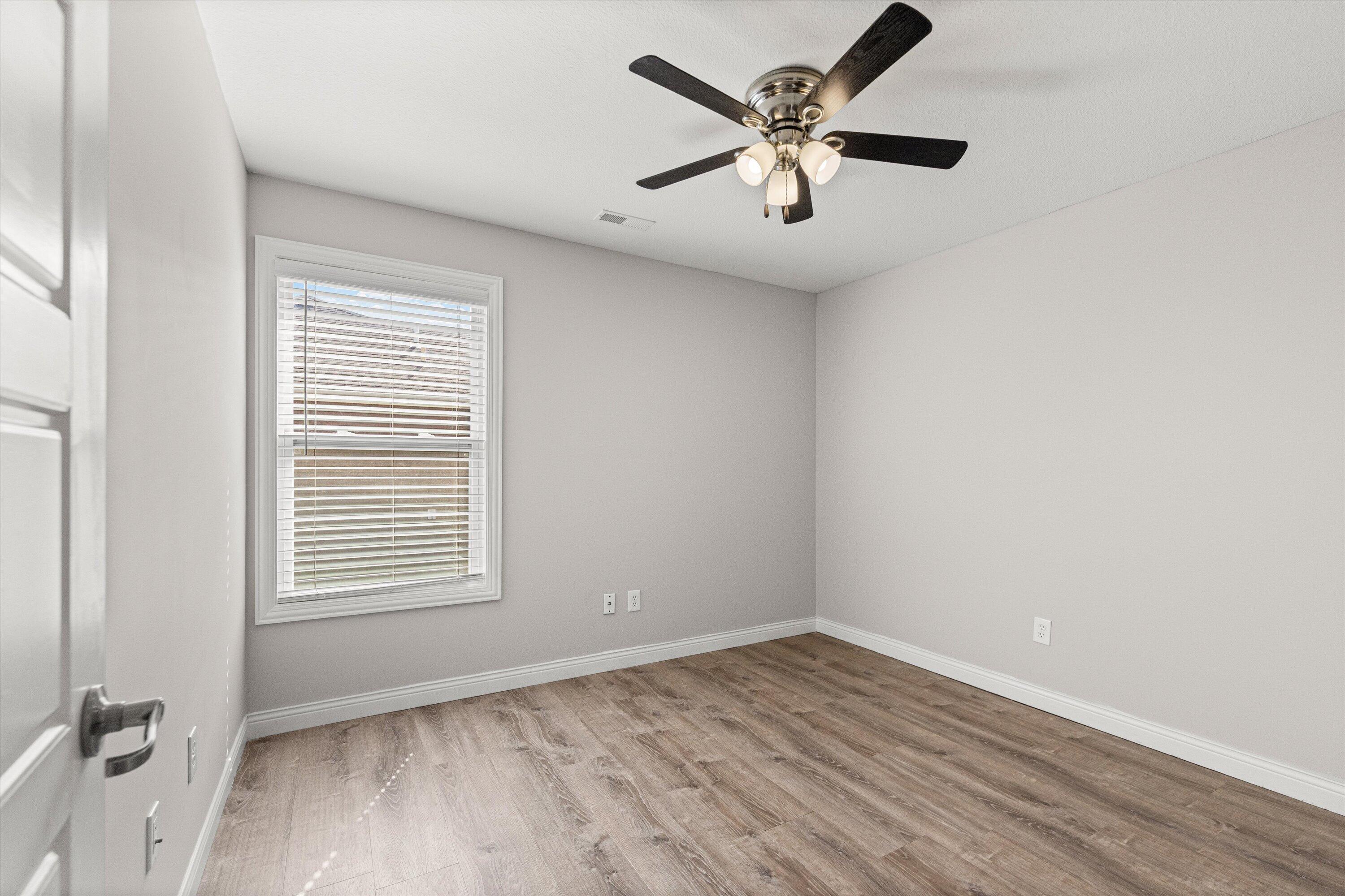 5835 Charlotte Dr Property Photo 25