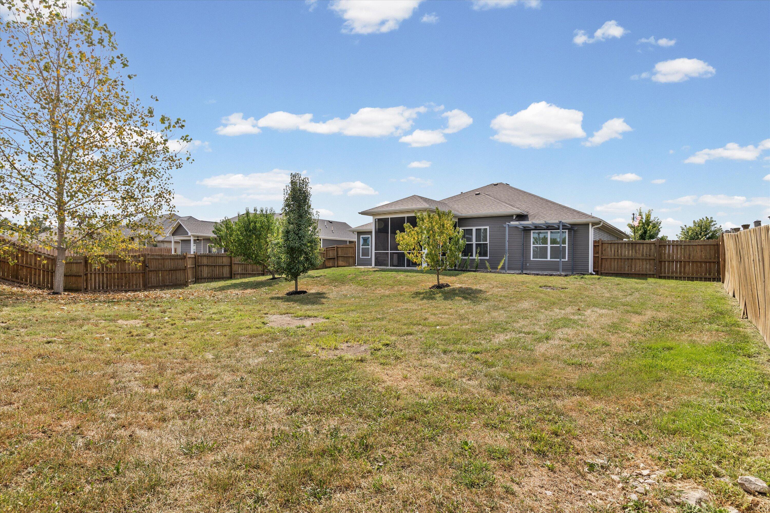 5835 Charlotte Dr Property Photo 34