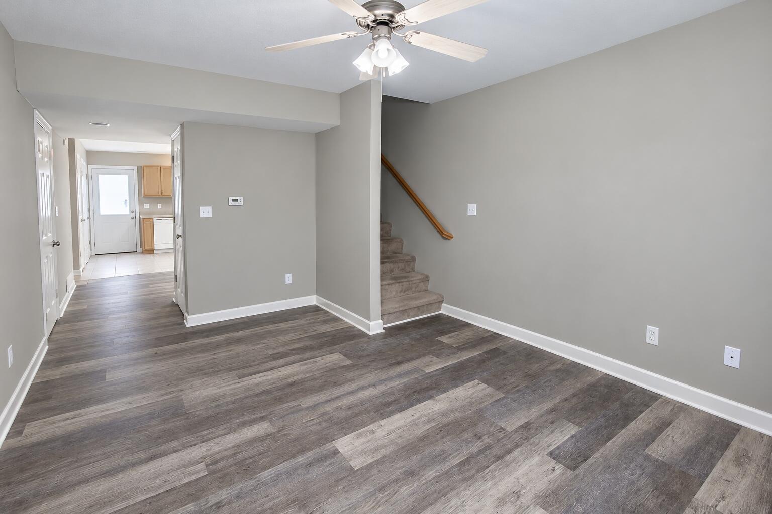 1311 Raleigh Dr Property Photo 3