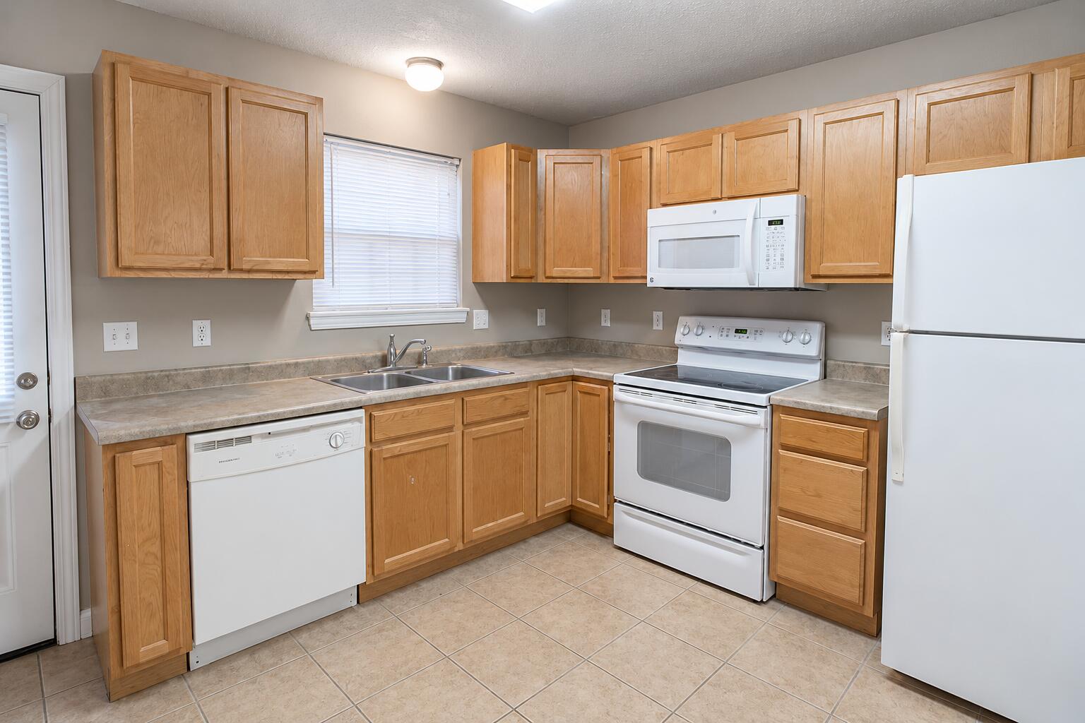 1311 Raleigh Dr Property Photo 11
