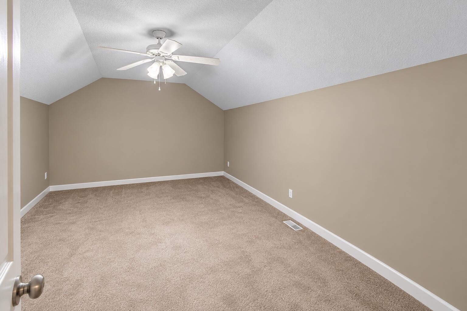 1311 Raleigh Dr Property Photo 22