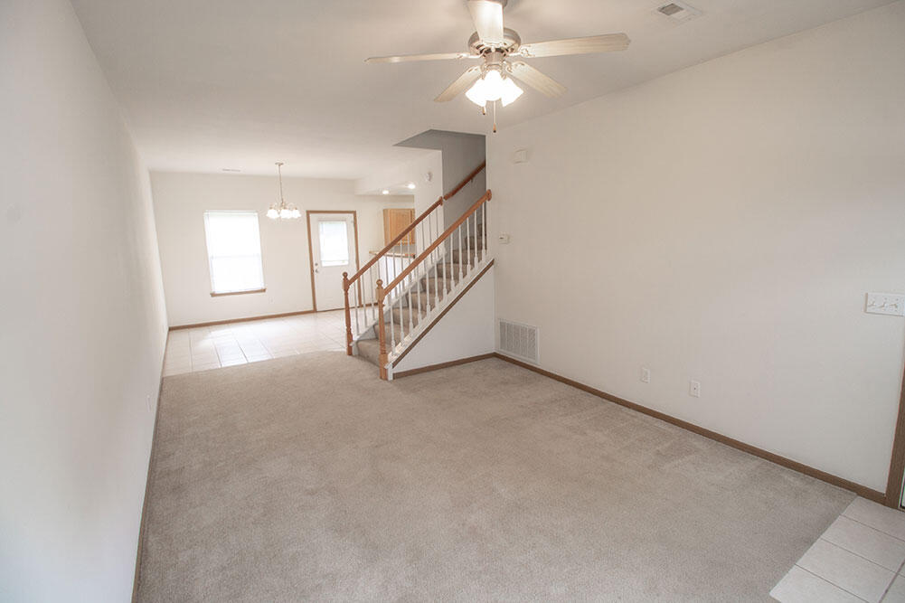 5000 Derby Ridge Dr 104 Property Photo 4