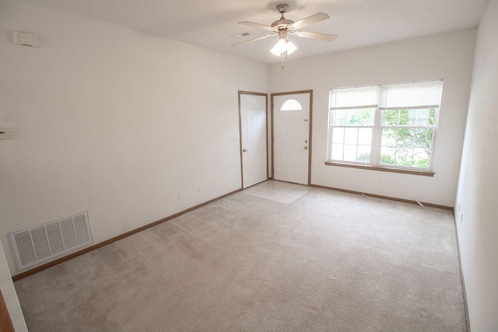 5000 Derby Ridge Dr 104 Property Photo 5