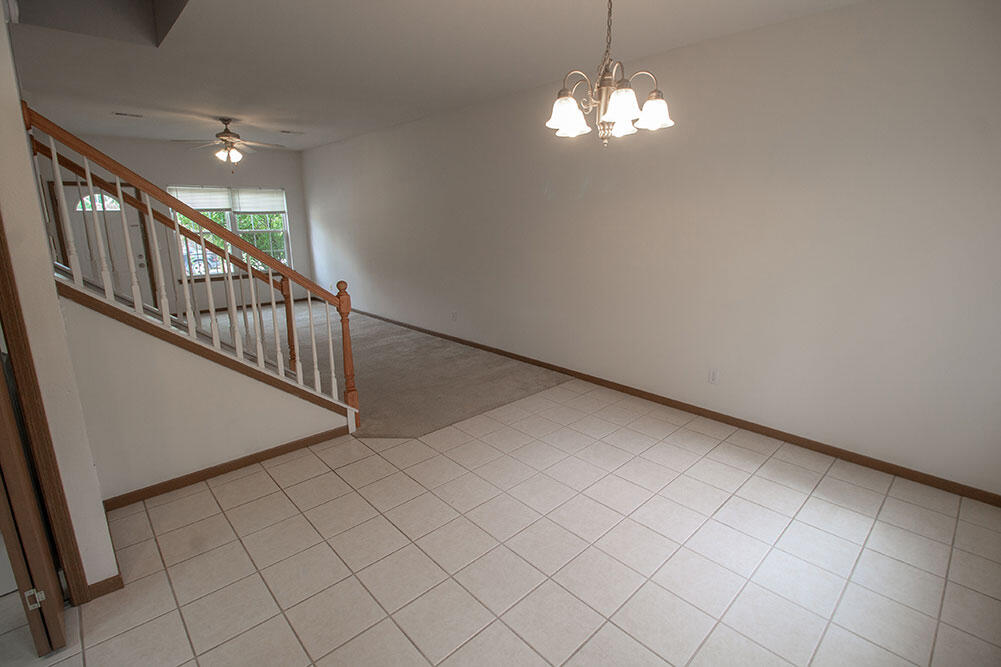 5000 Derby Ridge Dr 104 Property Photo 8