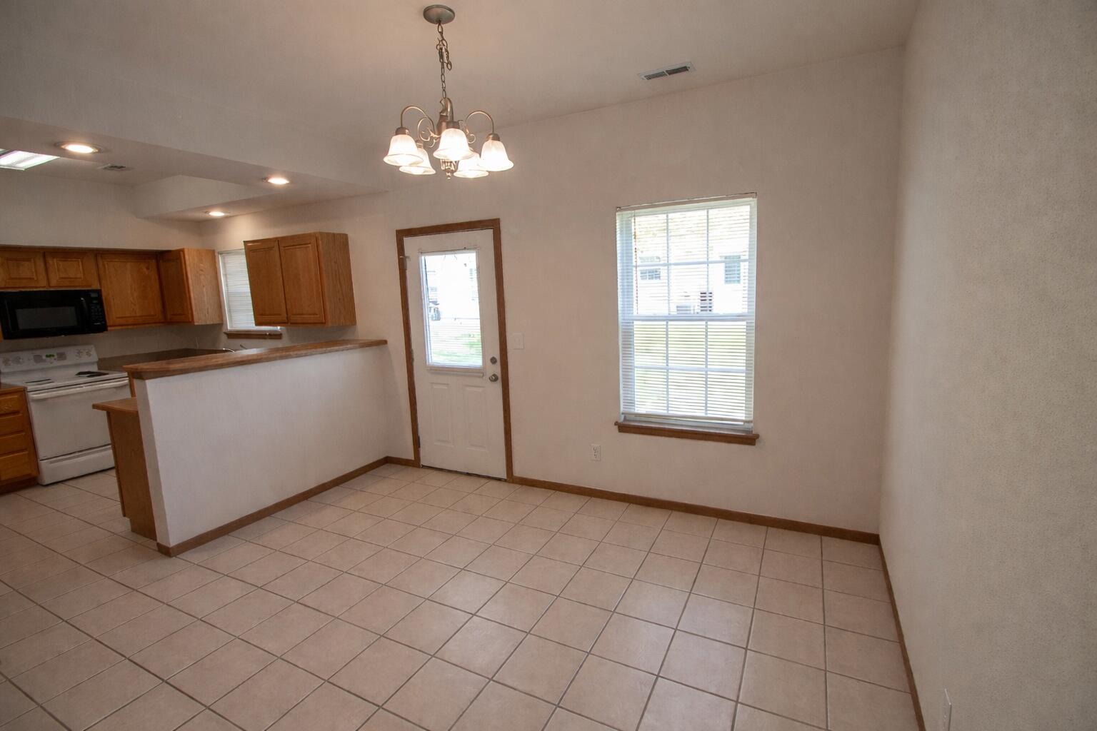 5000 Derby Ridge Dr 208 Property Photo 5