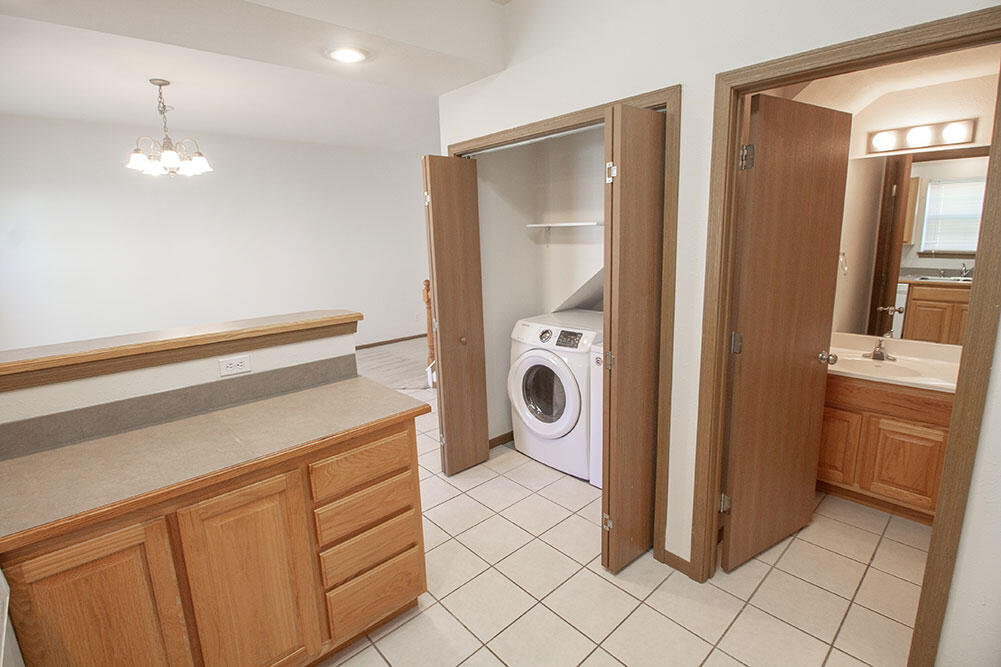 5000 Derby Ridge Dr 208 Property Photo 10