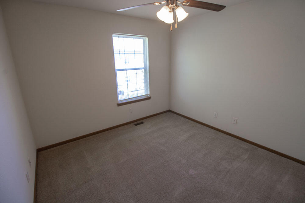 5000 Derby Ridge Dr 208 Property Photo 15