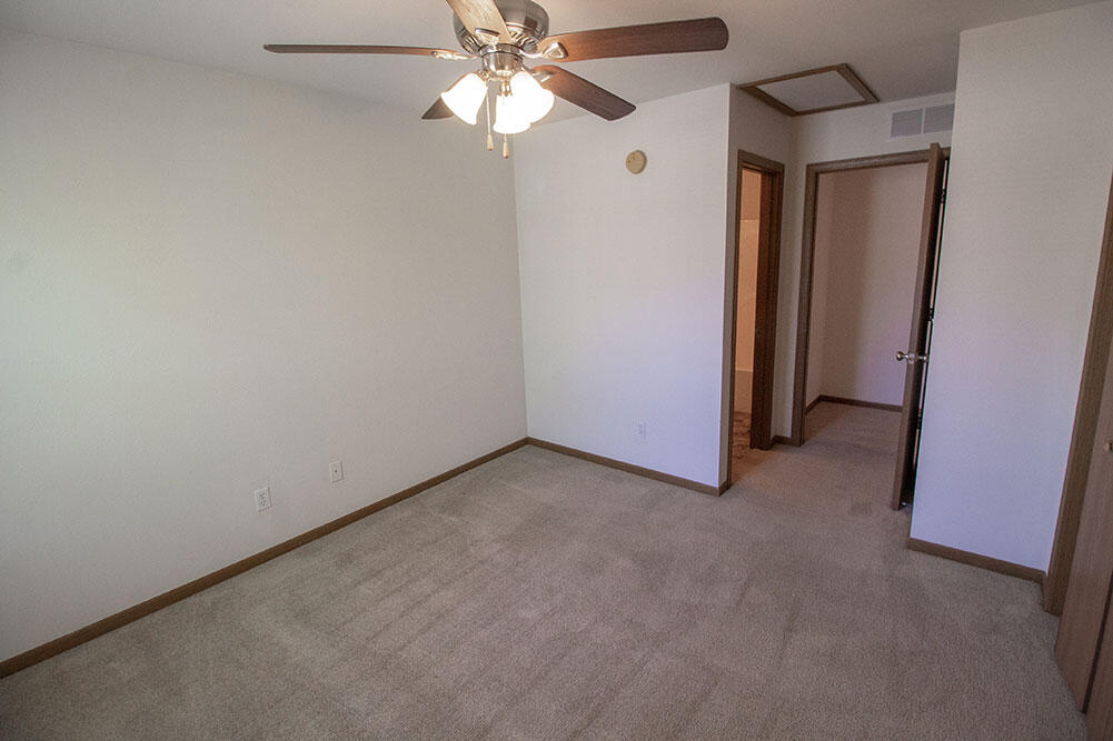 5000 Derby Ridge Dr 208 Property Photo 16