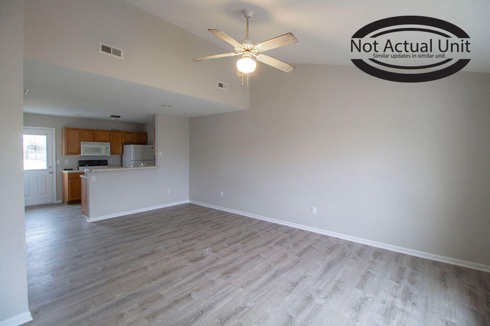 1638 High Quest Cir Property Photo 4
