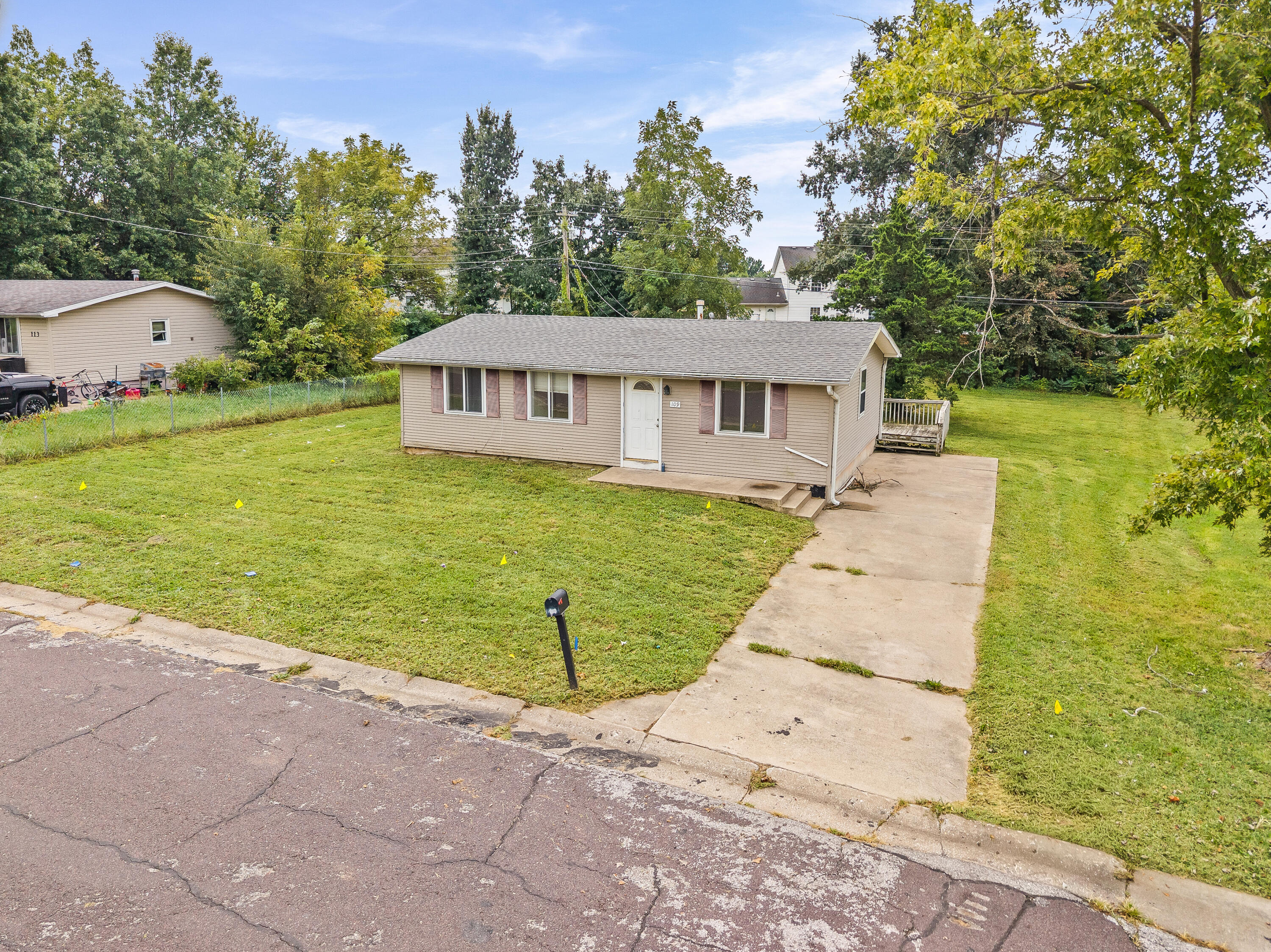 109 Mohawk Ave Property Photo 6