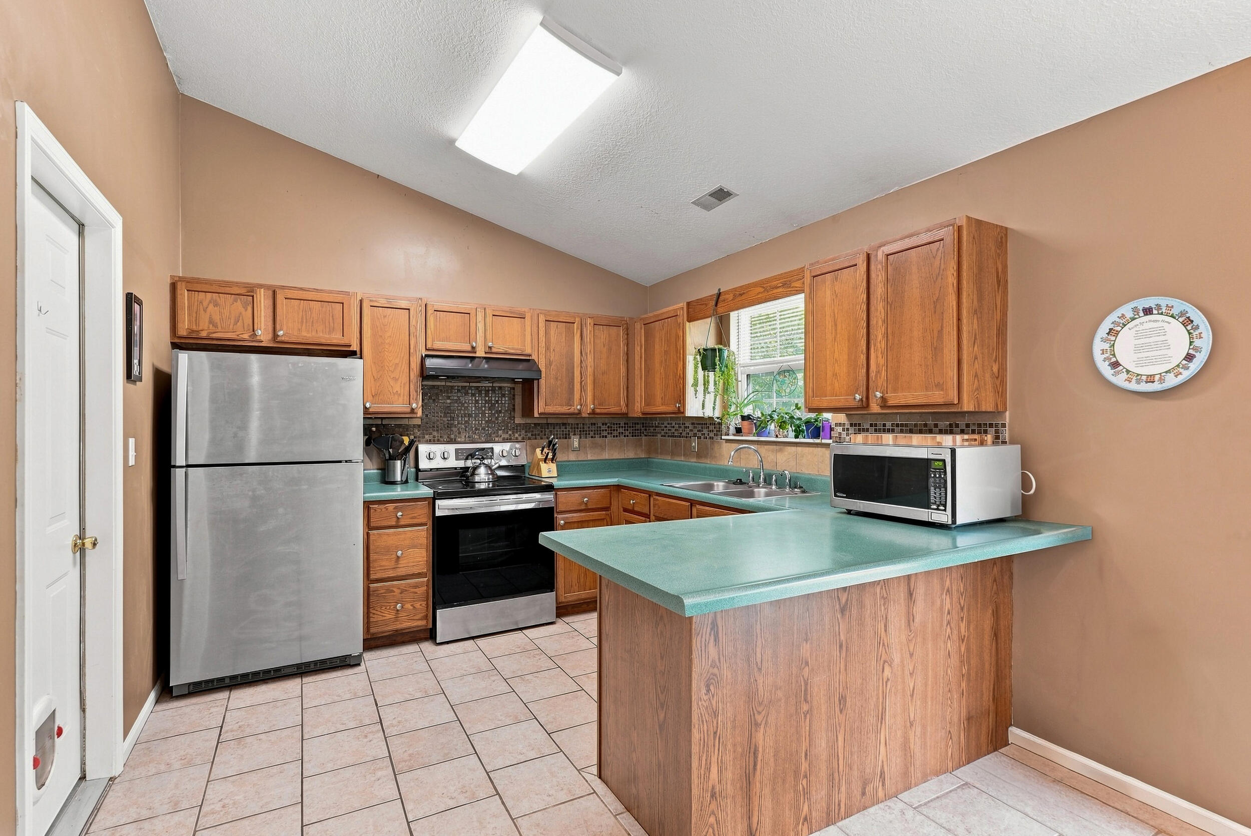 1701 Arctic Ct Property Photo 11