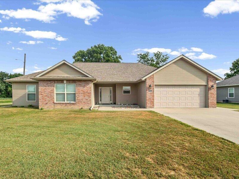 511 Kentucky St Property Photo 1