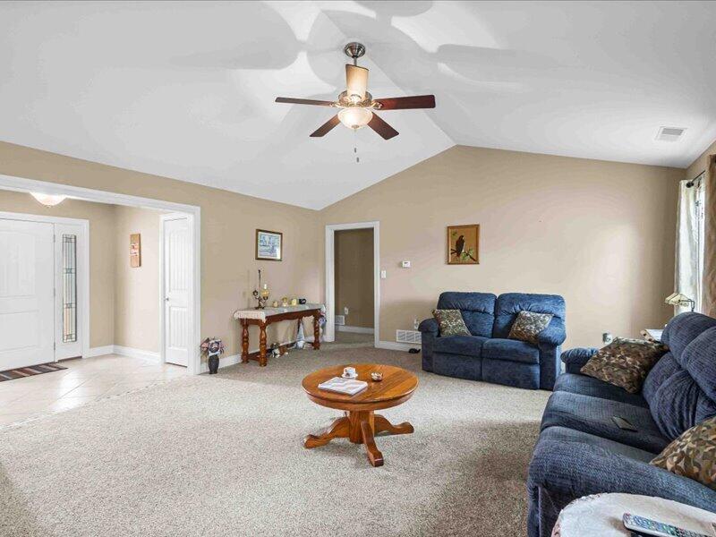 511 Kentucky St Property Photo 9