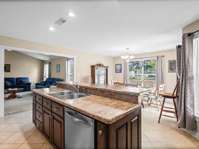 511 Kentucky St Property Photo 11