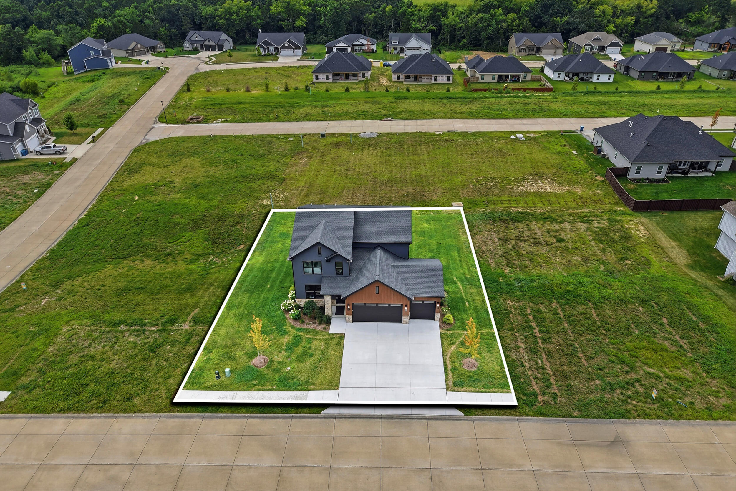 5760 Kingfisher Dr Property Photo 41