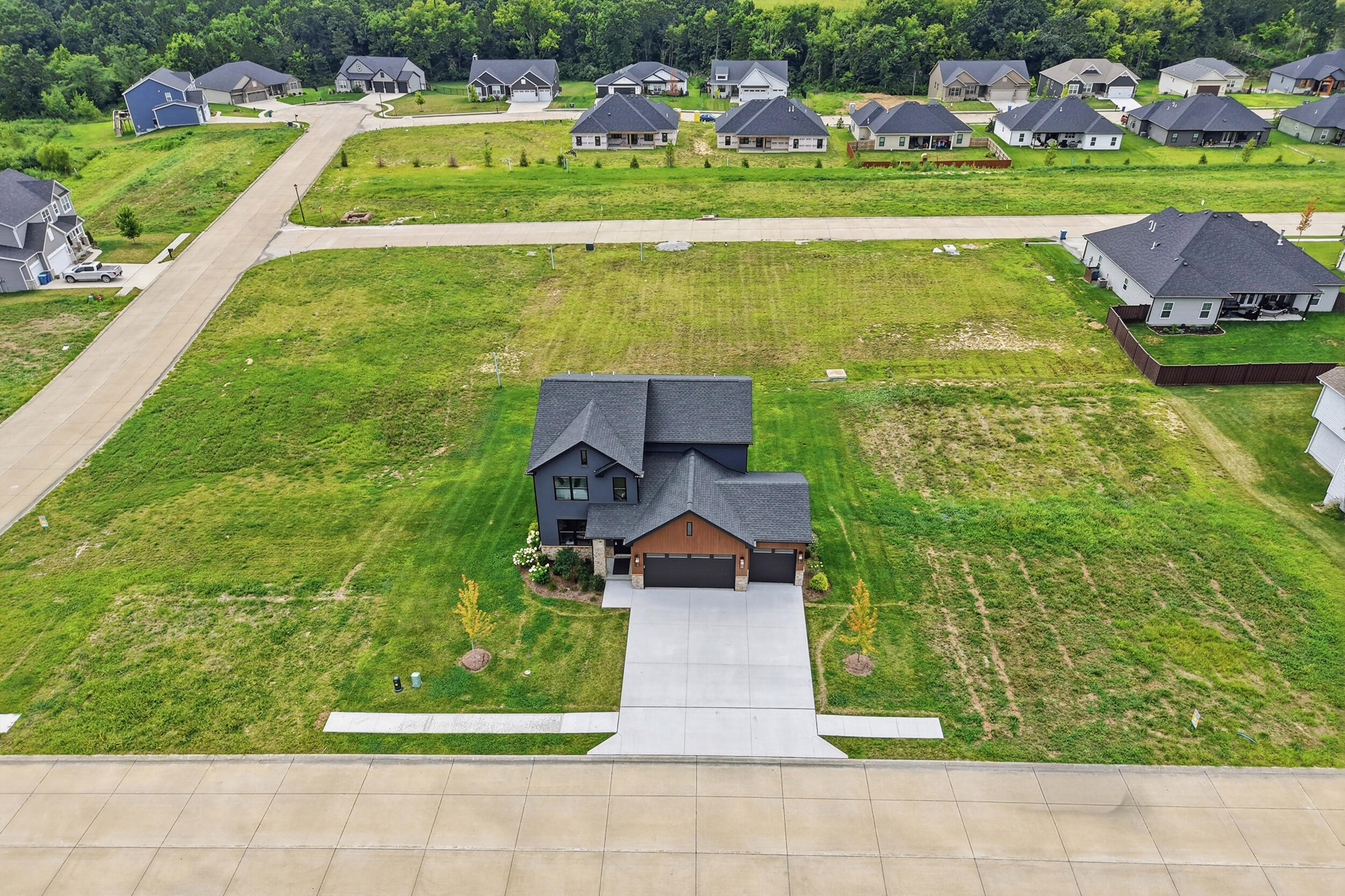 5760 Kingfisher Dr Property Photo 42